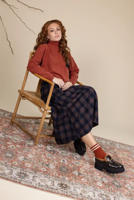 Chilly Wardrobe Elastic hem Pocket Turtleneck