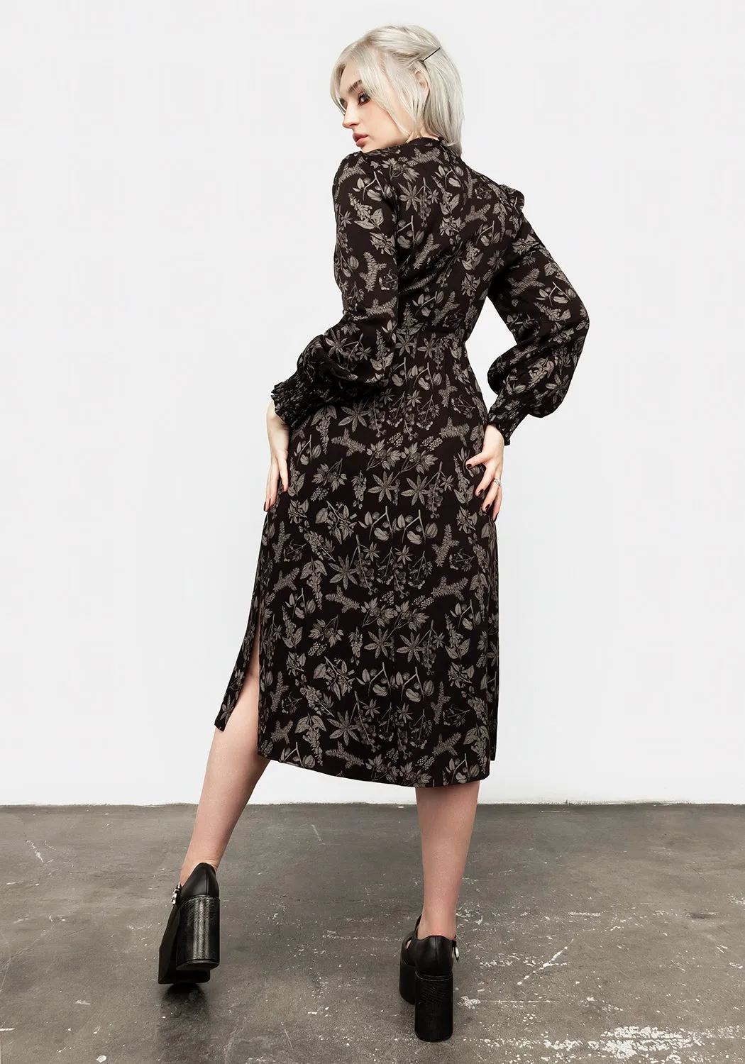 Poisonous Plant Puff Sleeve Midi Dress Lounge Mood Soft Material