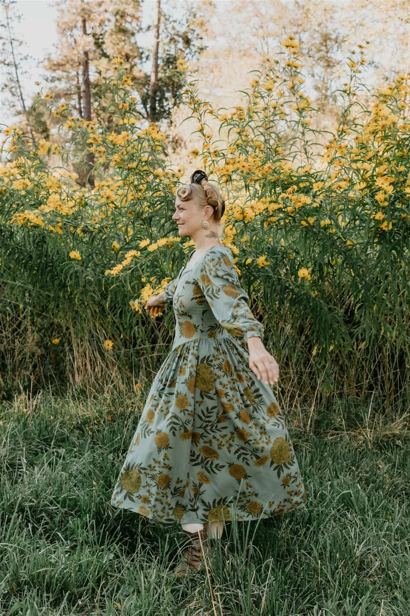 Natural Light Timeless-Classic Prairie Dress in Slate Marigold