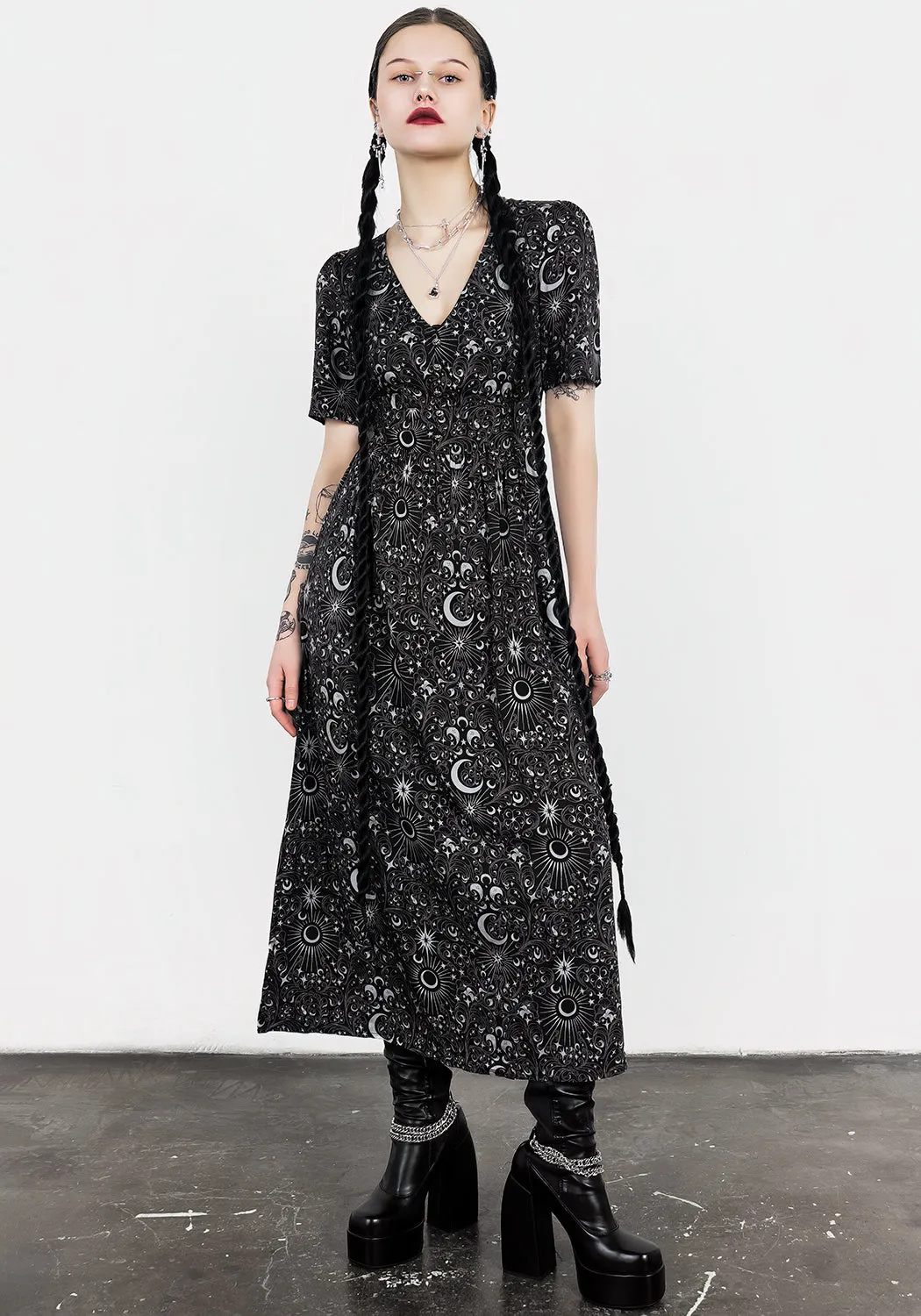 Stellaluna V Neck Button Short Sleeve Midaxi Dress Soft Structure