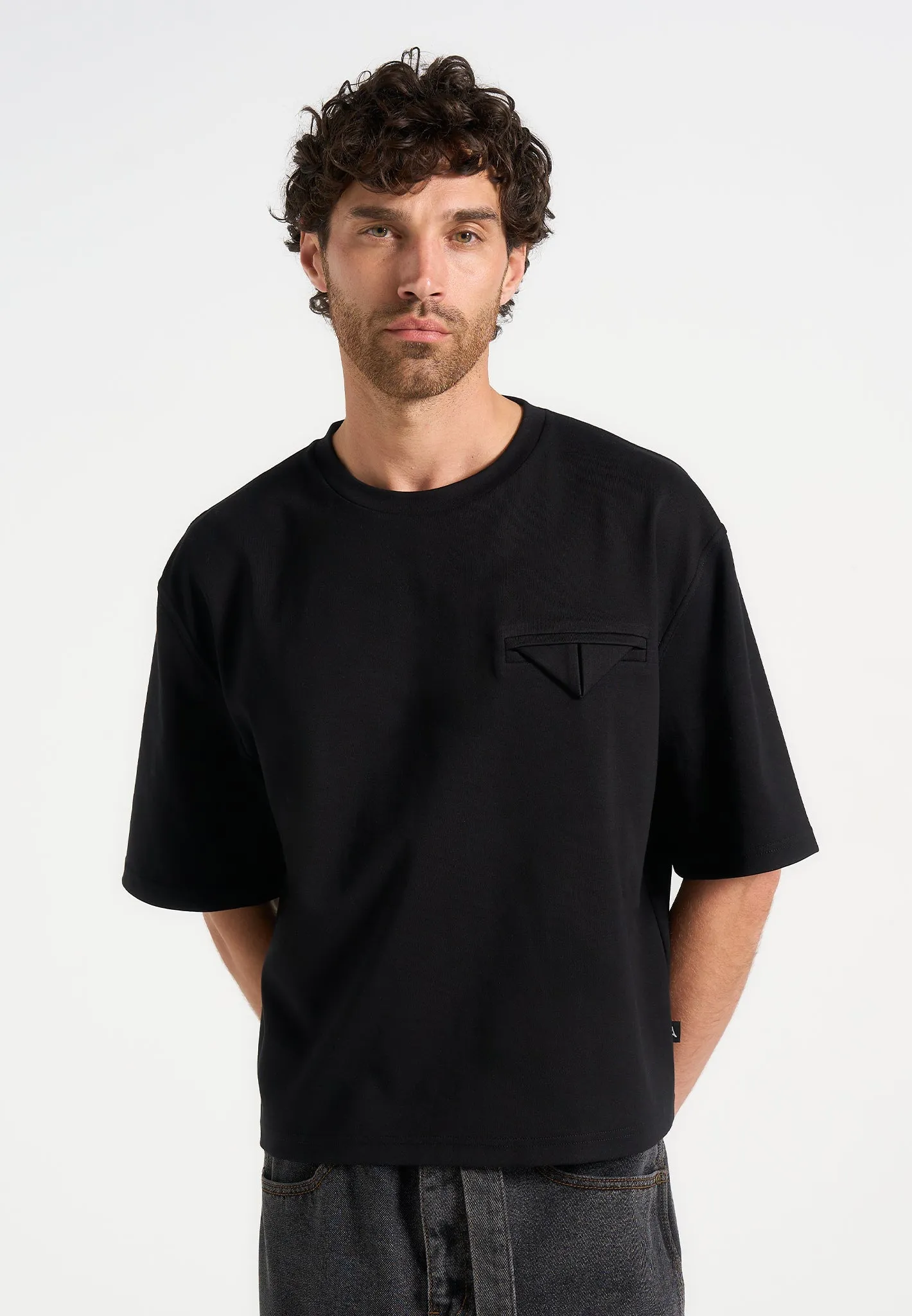 L??on - Boxy Cropped T-Shirt - Black Spring Trend High-End Look