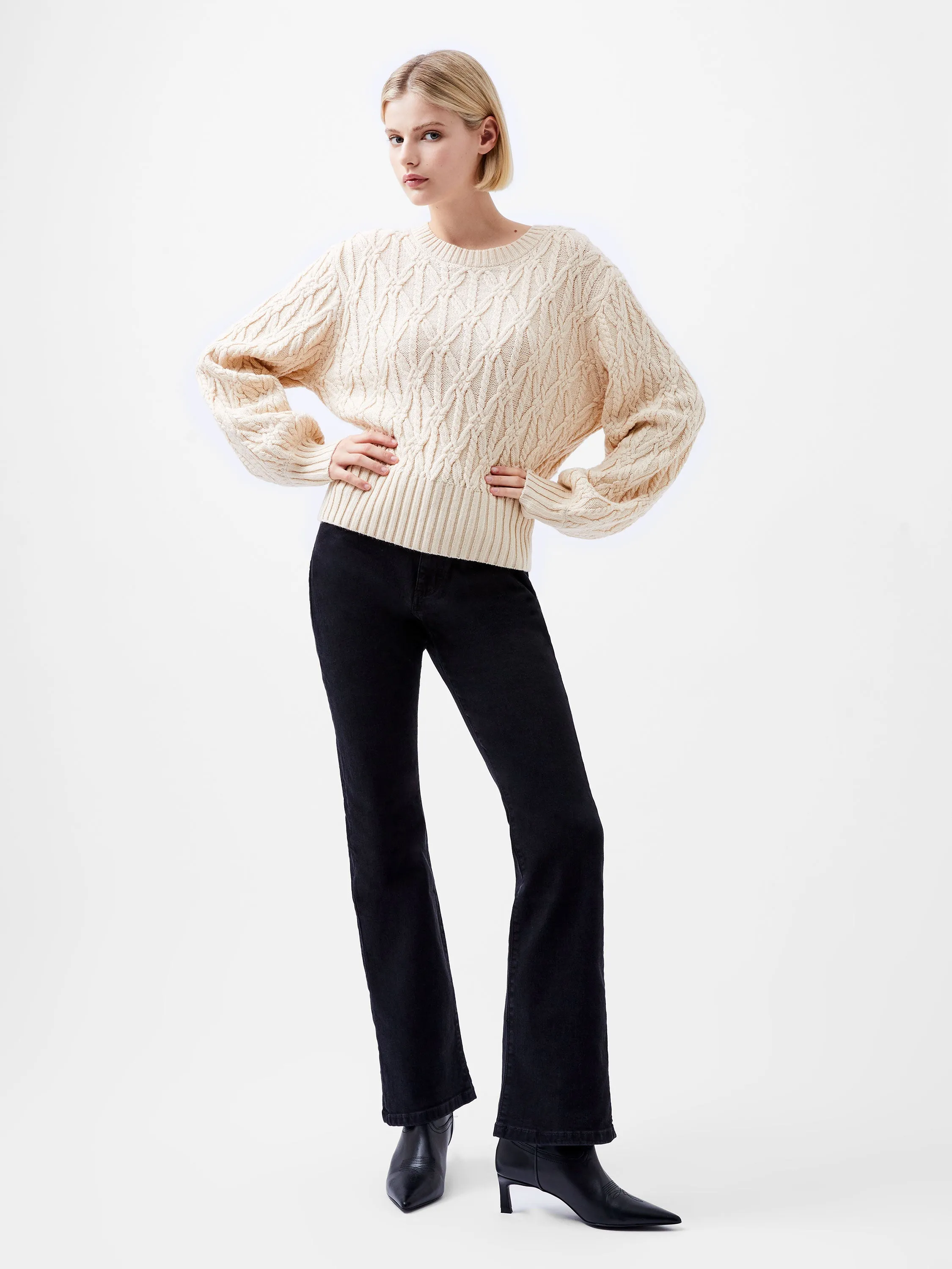 Easy Draping Layon Jini Sweater