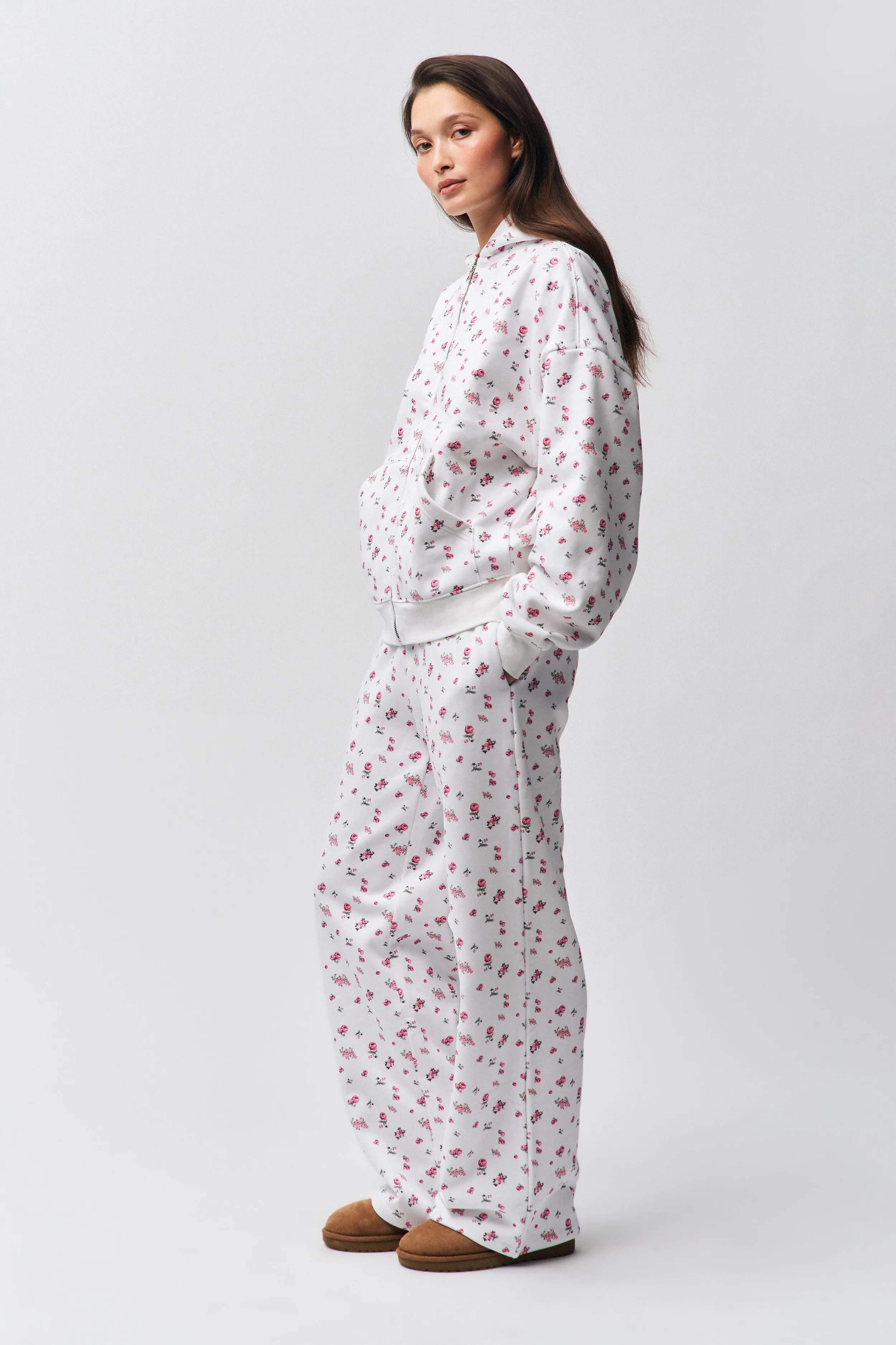 Relaxed Drawstring Sweatpant Stain Repellent Coating