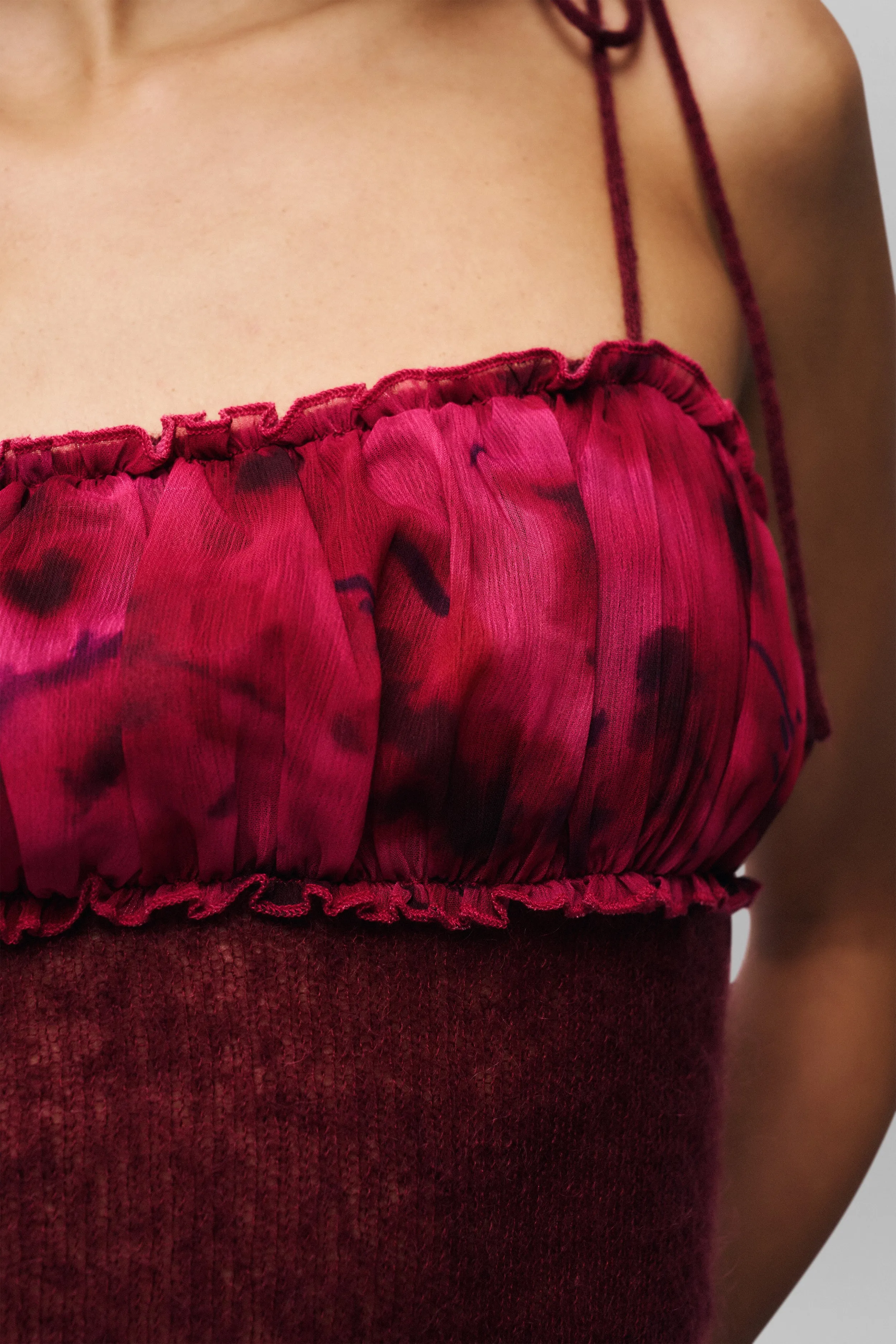 Ruched Chiffon Knit Tank Flexible Material Anti Static Material