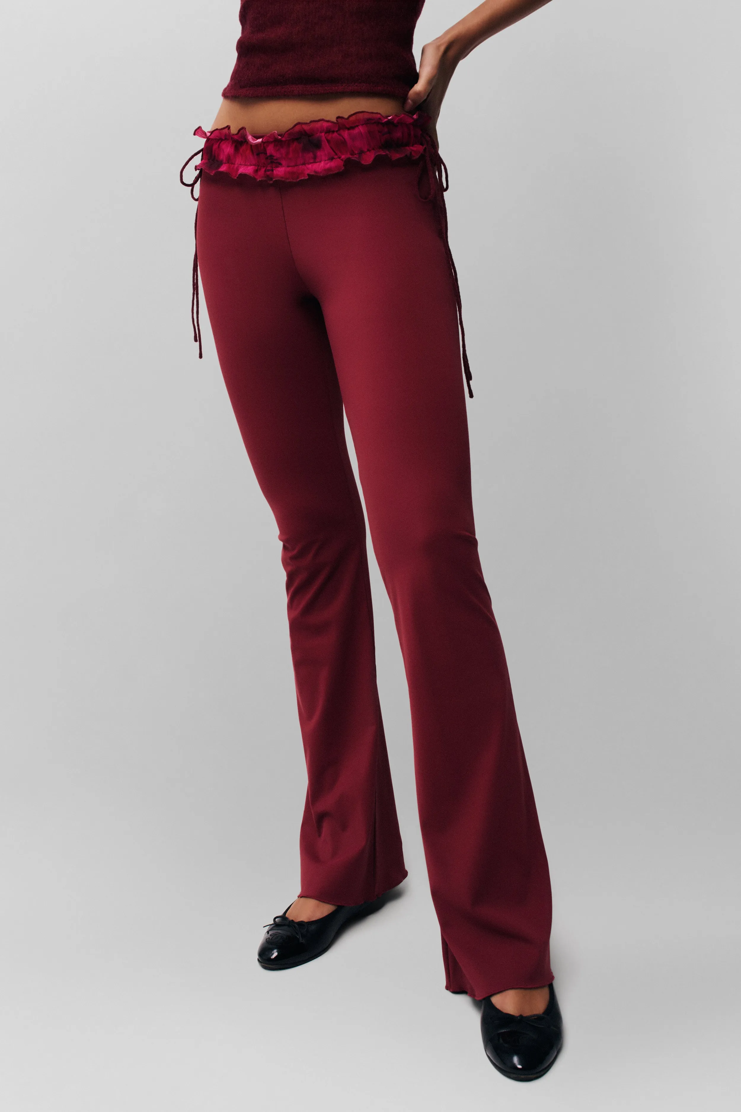 Ruched Side Tie Stretch Pant StretchMaterial Flatlock Seams