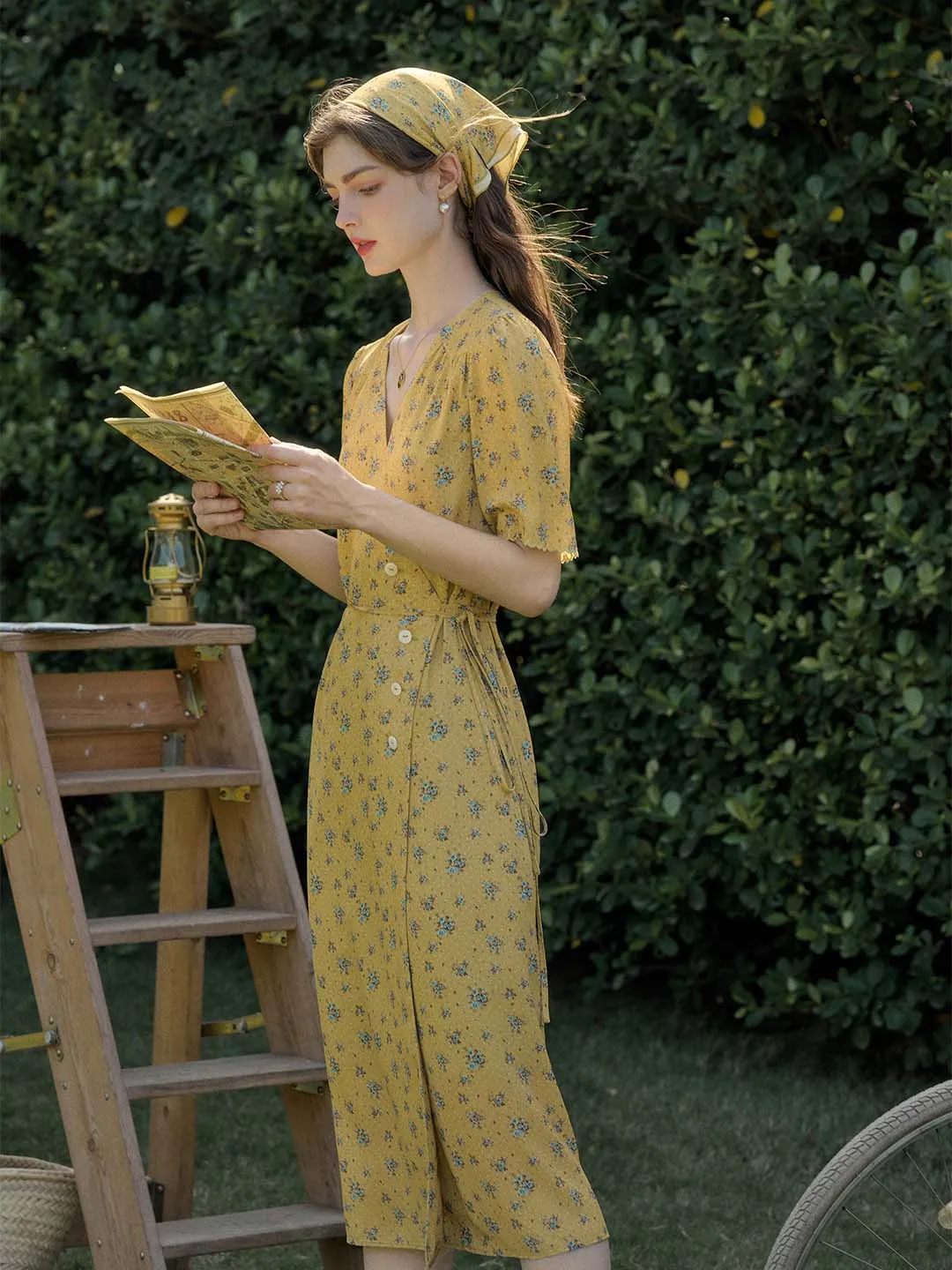 Samara Rose Polka Dot Floral V-neck Tea Dress Comfortable fit dress for all body types