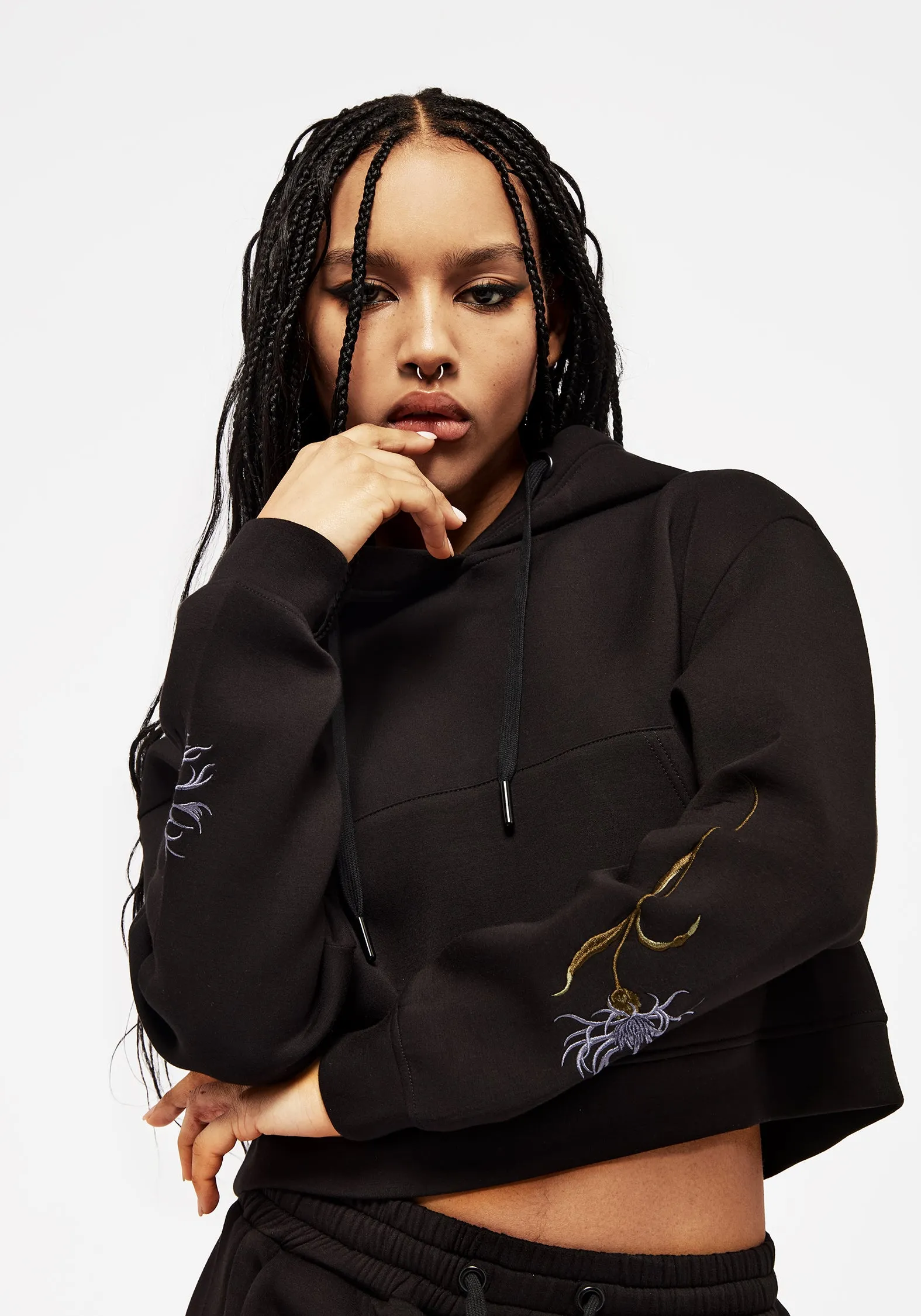 Adaptive Waistband Rosanella Floral Embroidered Crop Hoody