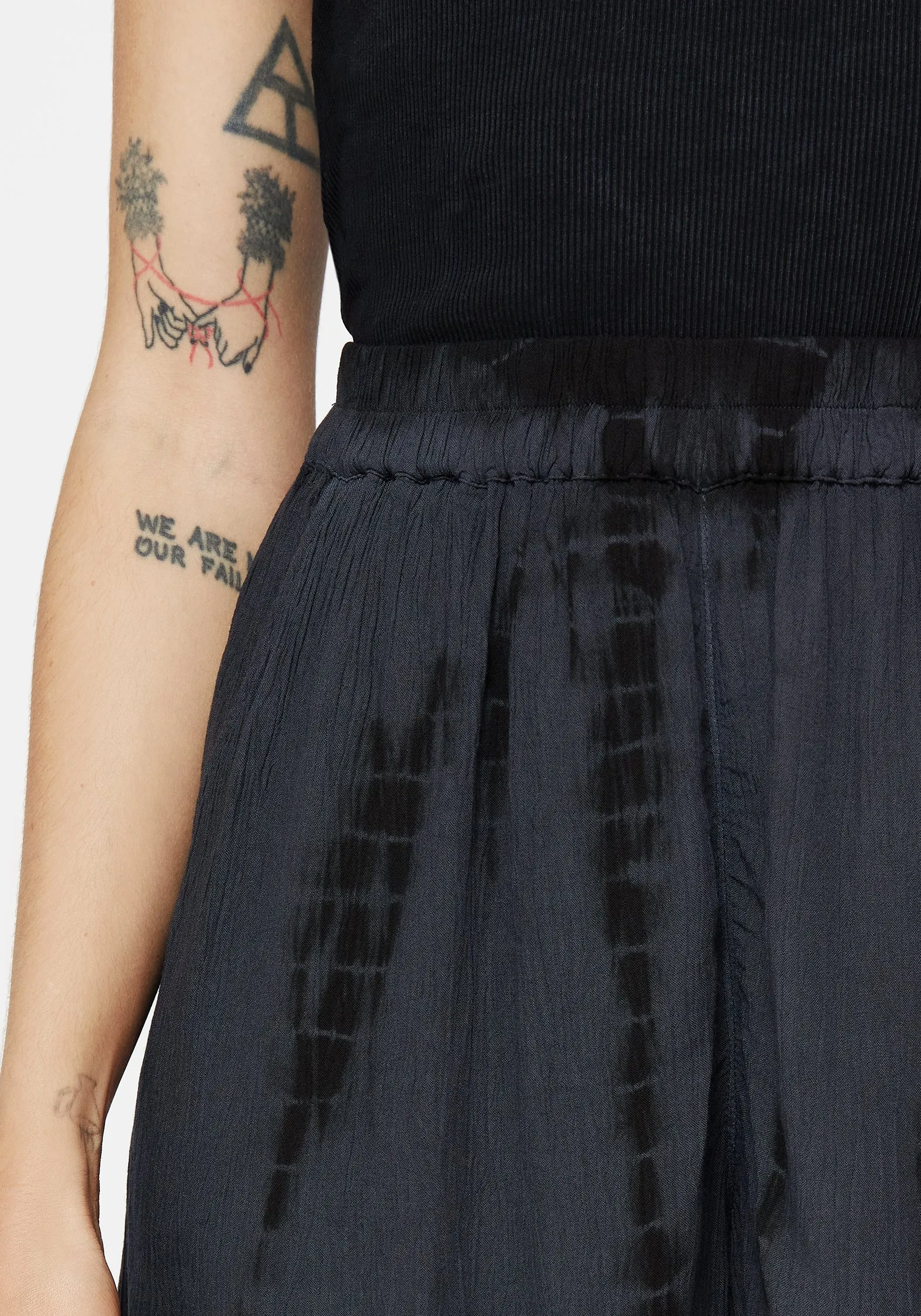 Classic Mood Print Mix Aria Tie Dye Shorts