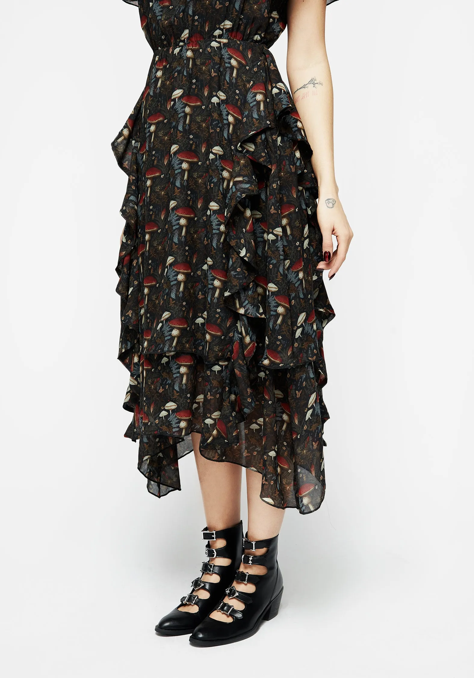 Crisp Texture Elegant Vibe Amanita Chiffon Handkerchief Hem Midaxi Dress