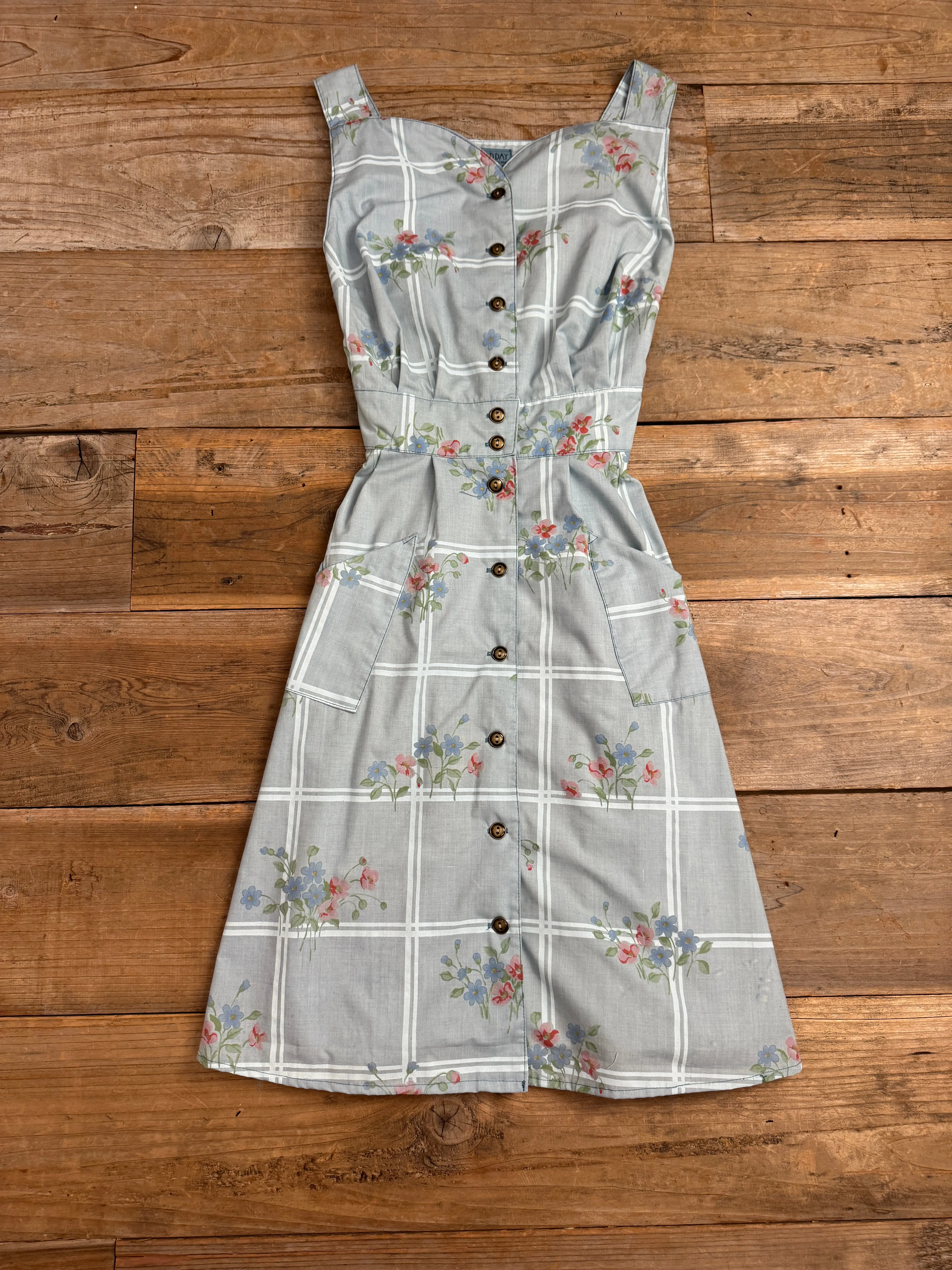 Sheet Dress in One of a Kind in Medium Feminine layered dress Work-to-Play Wear