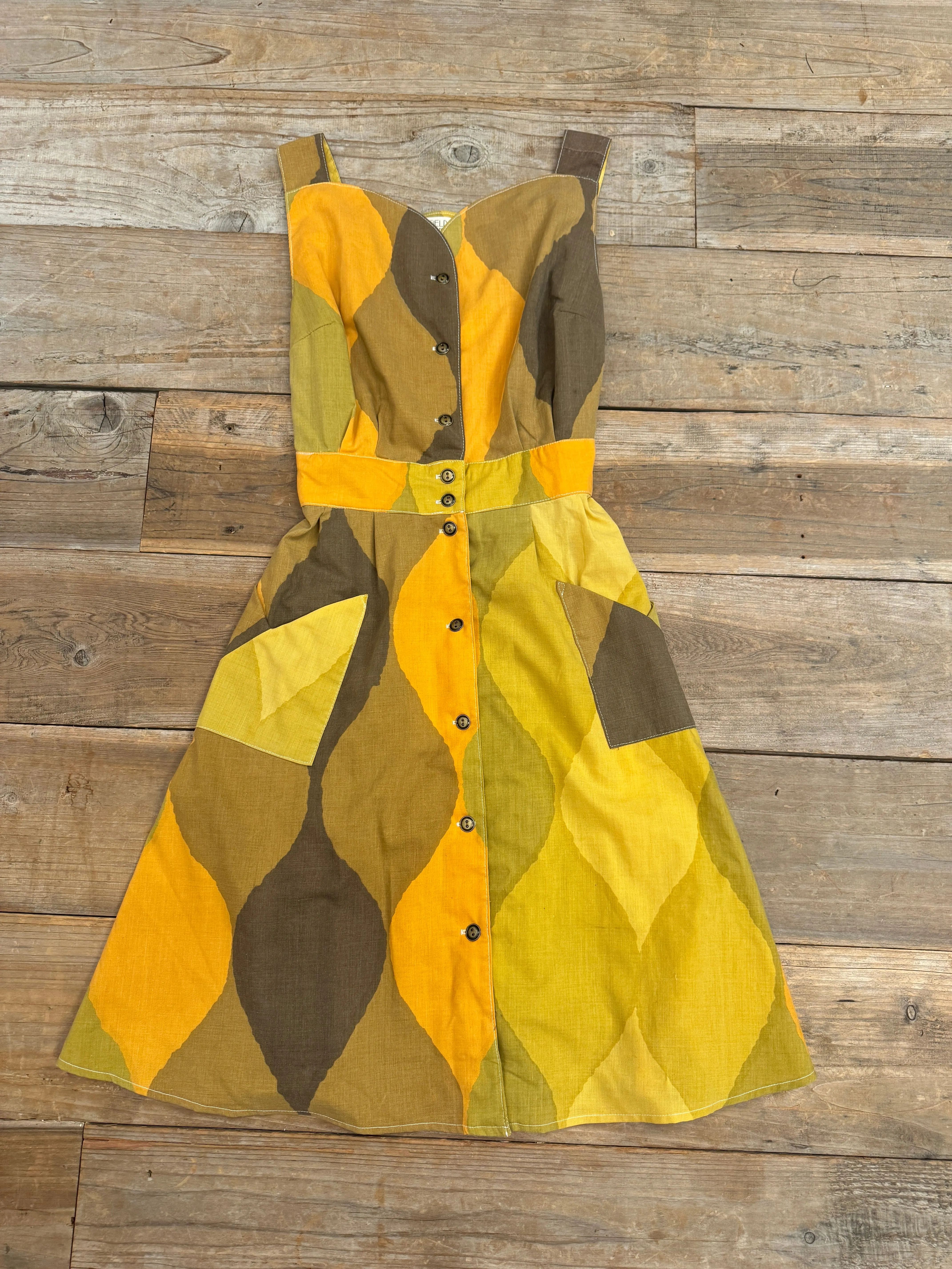 travel mode Sheet Dress in One of a Kind in X Large