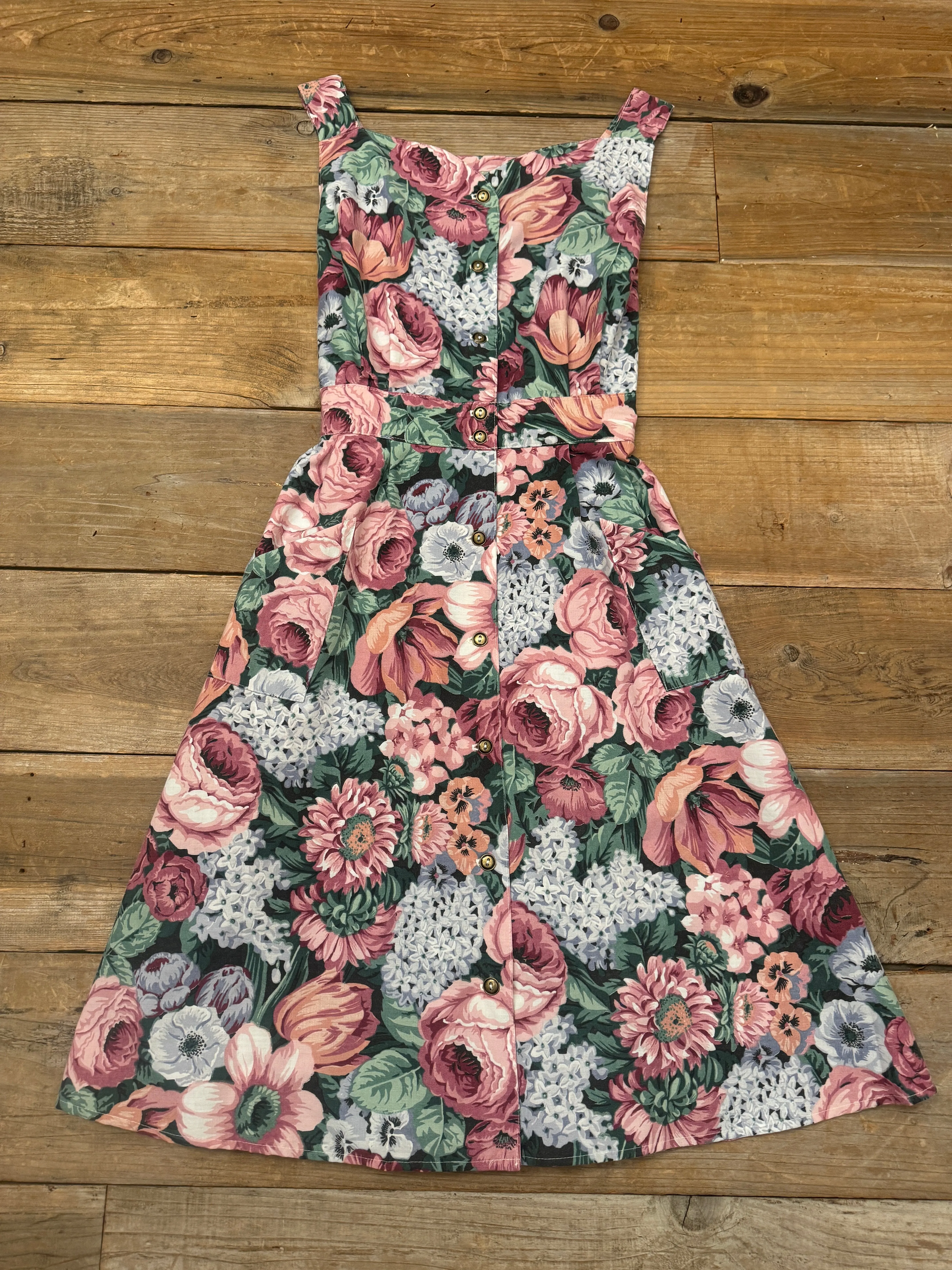 Classic Vibe Sheet Dress in One of a Kind in XX Large