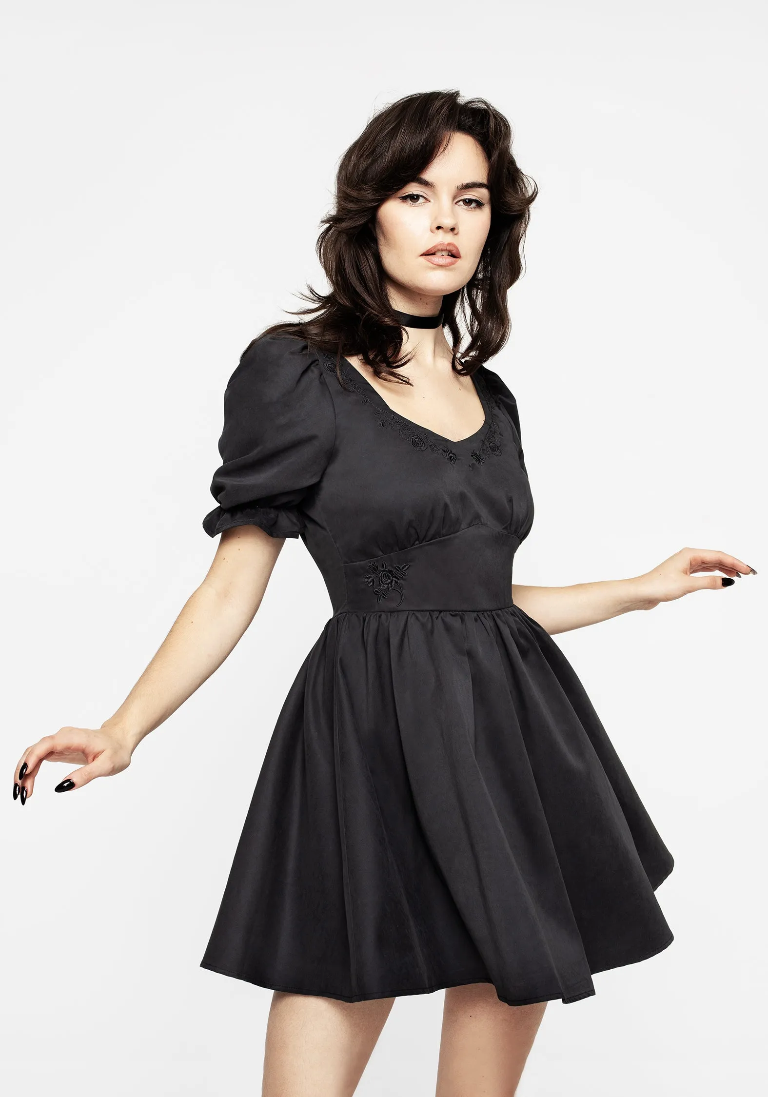 Gwendoline Embroidered Mini Dress Autumn Look