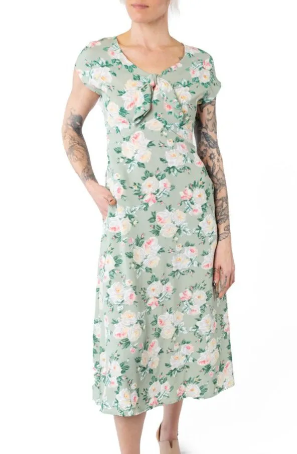 Tatiana Dress in Sage Floral Comfortable office piece