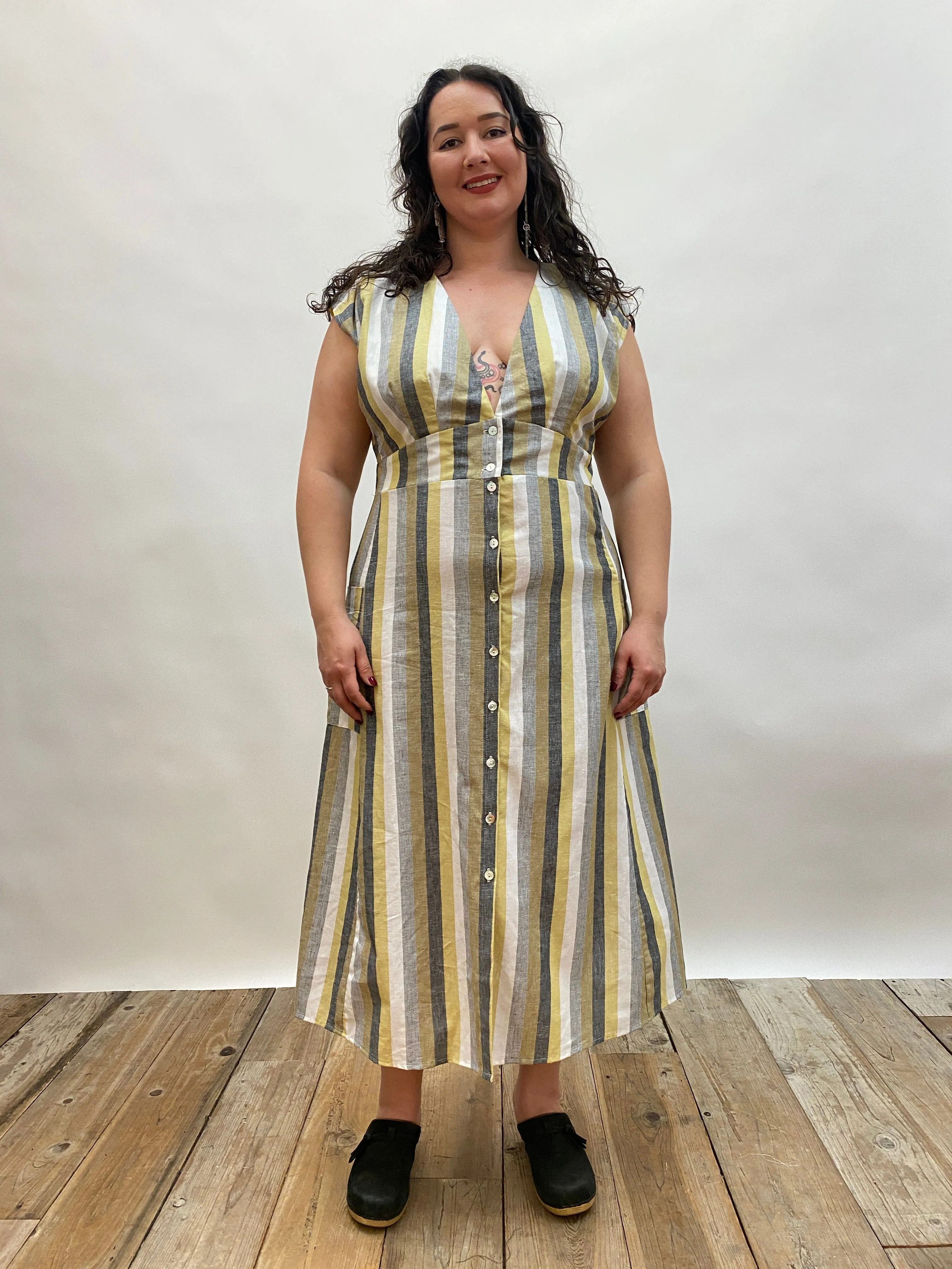 Penelope Dress in Linen Stripe Skin Glow