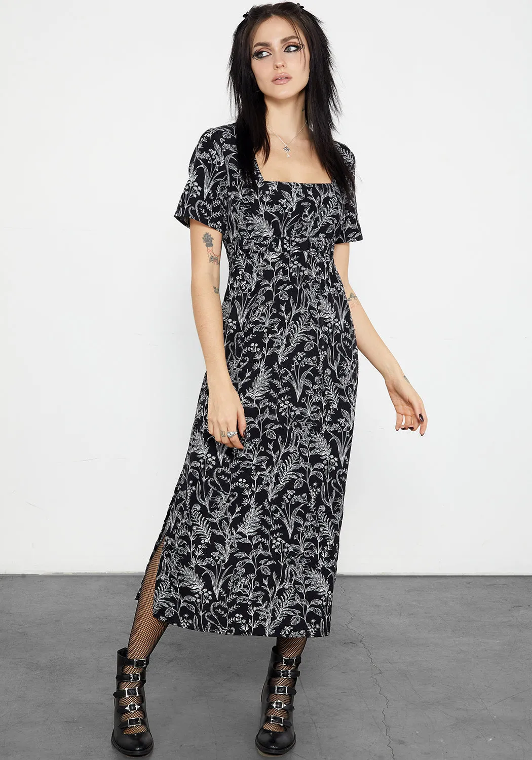 Siofra Midaxi Dress Flattering and Effortless Smart Outfit