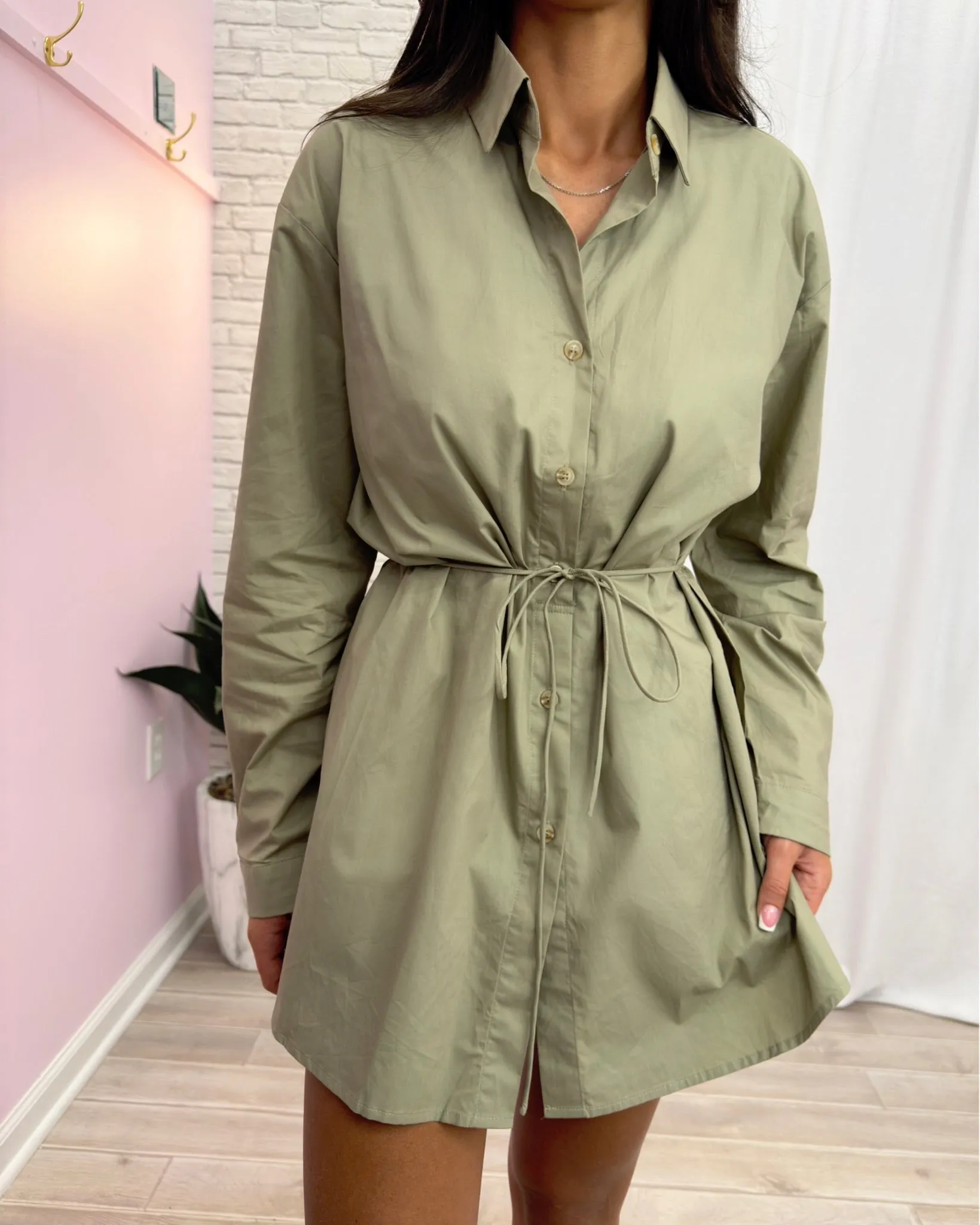 Essential Basic 0746