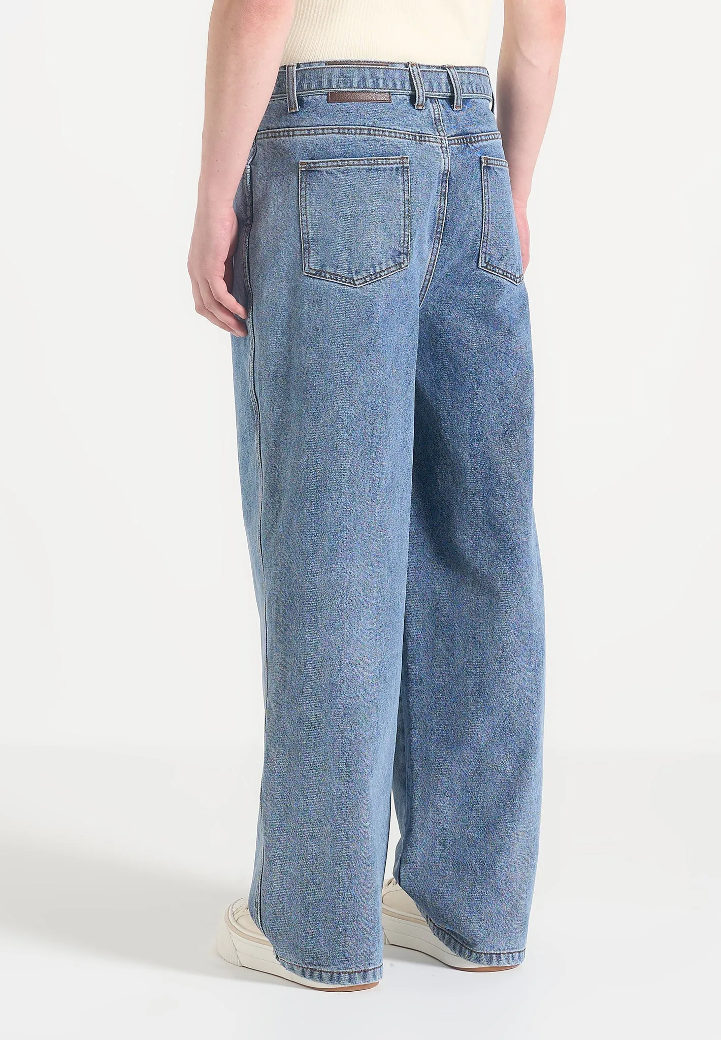 Adam - Wide Leg Belted Jeans - Blue Wash Multi Pocket Design Relaxed Feel