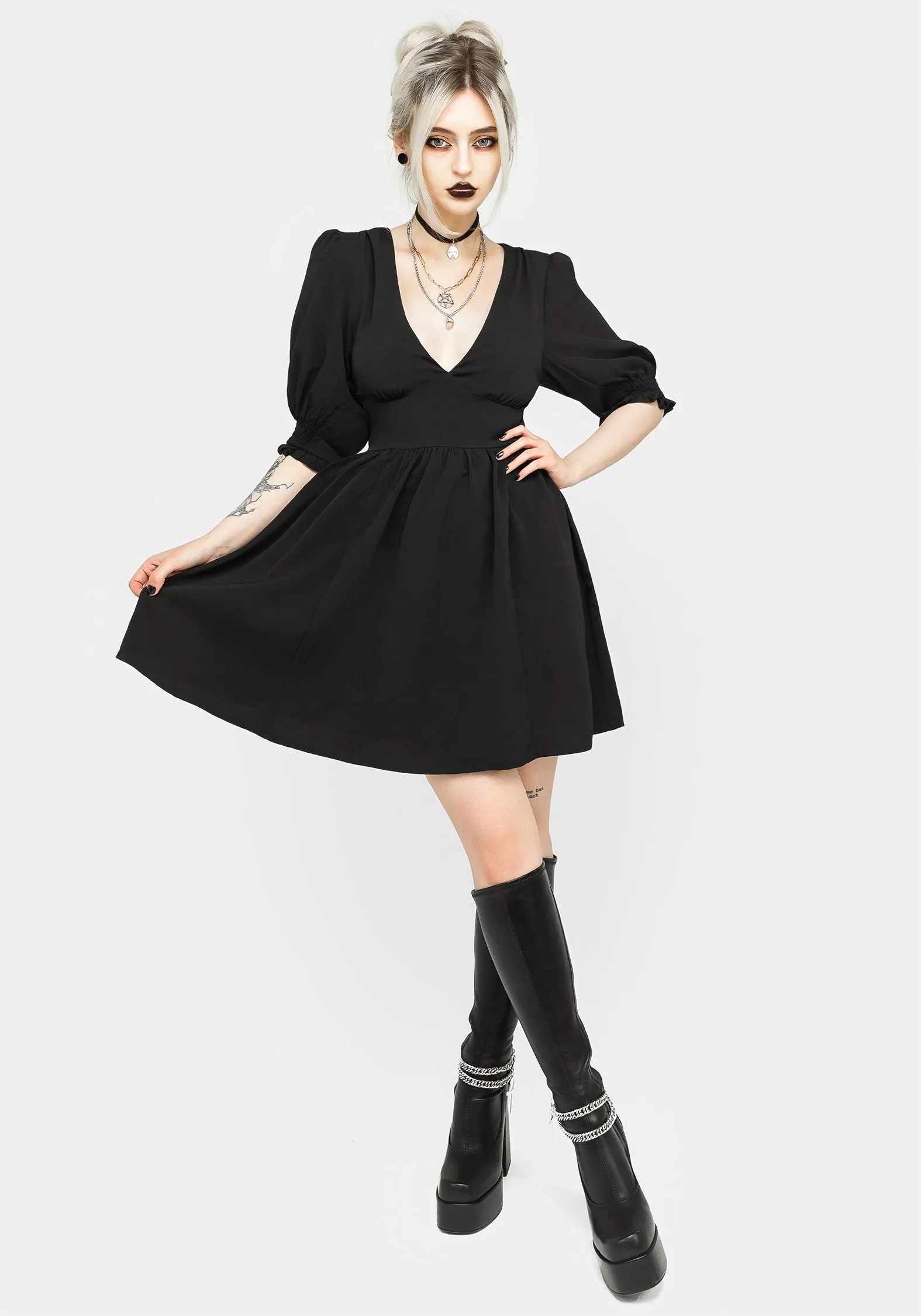 Romantic Bloom Flattering Shape Divination Textured Mini Dress