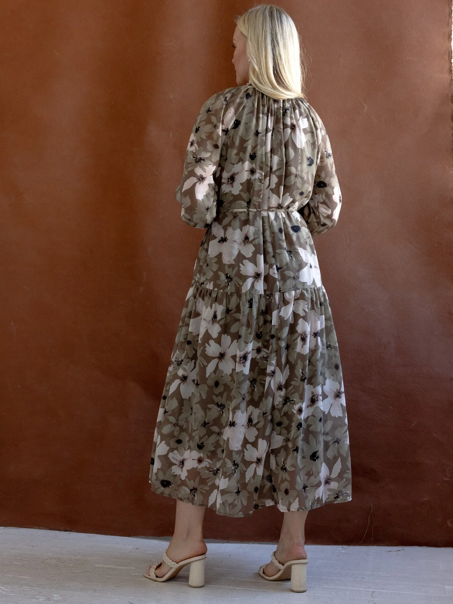 Pearl-Detail Stephanie Floral Dress