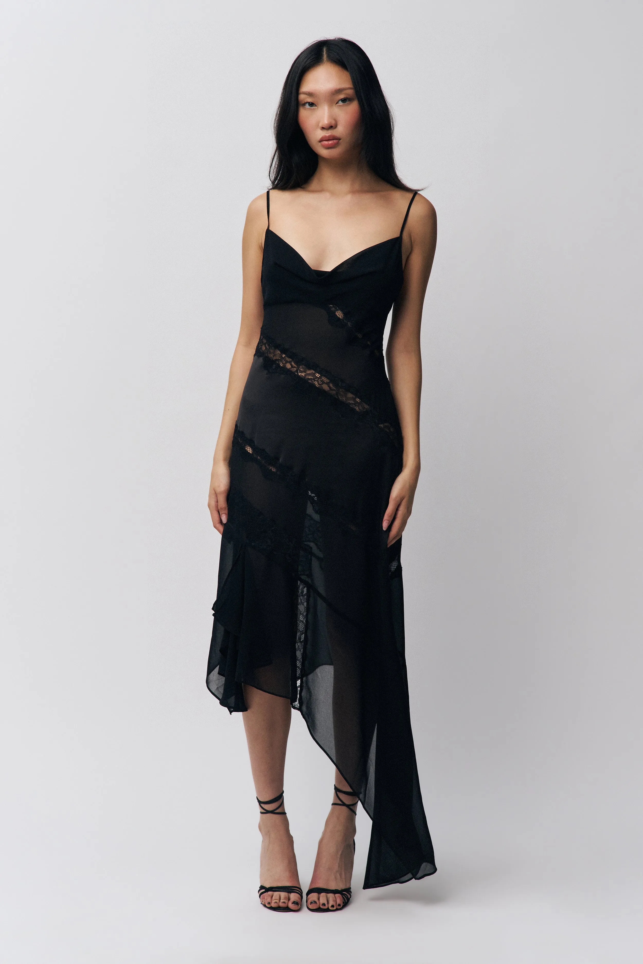 Minimalist feel Young Edge Leah Dress