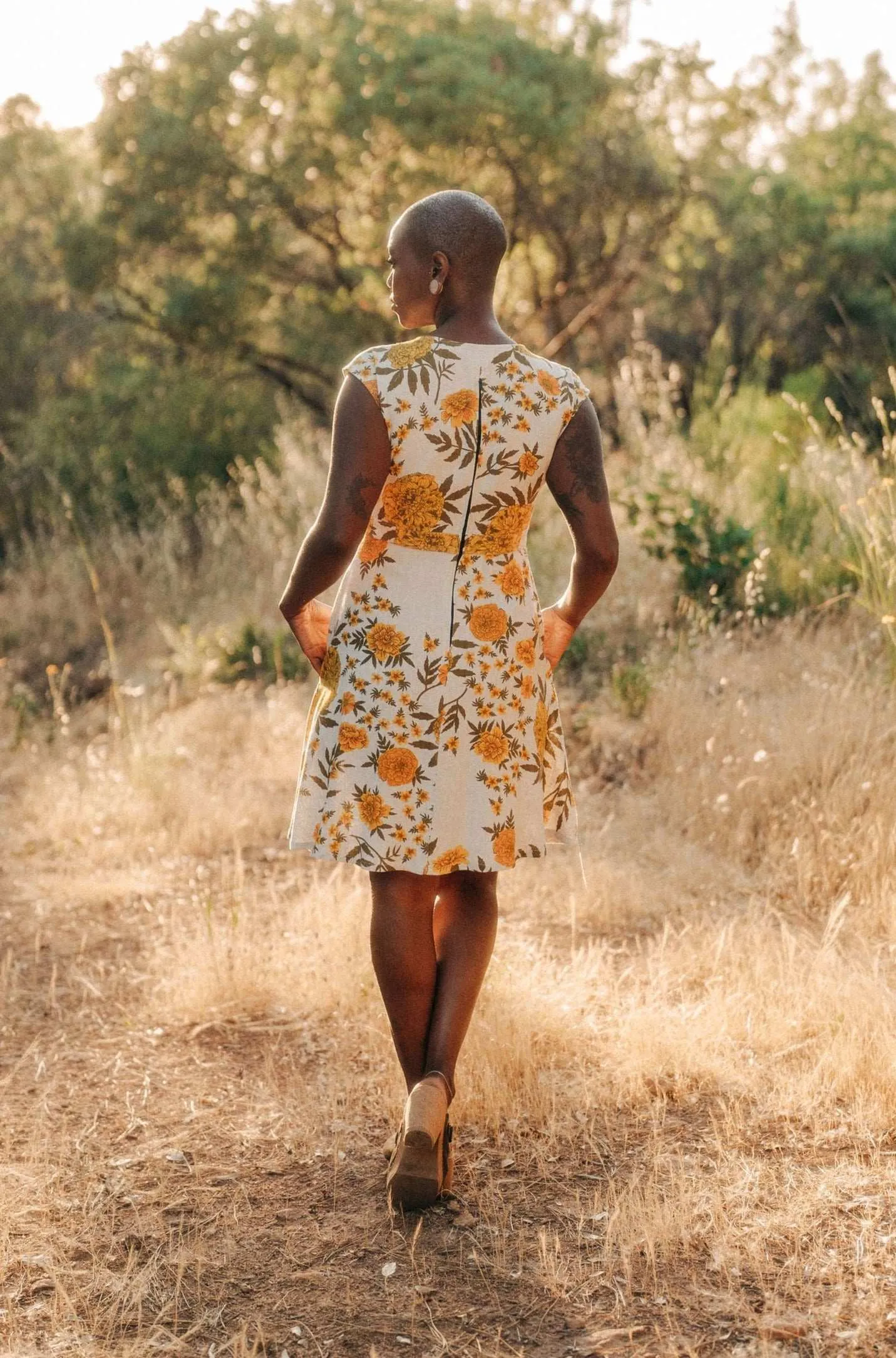 Kind Light Spicy Xena 2.0 in Oat Marigold Linen