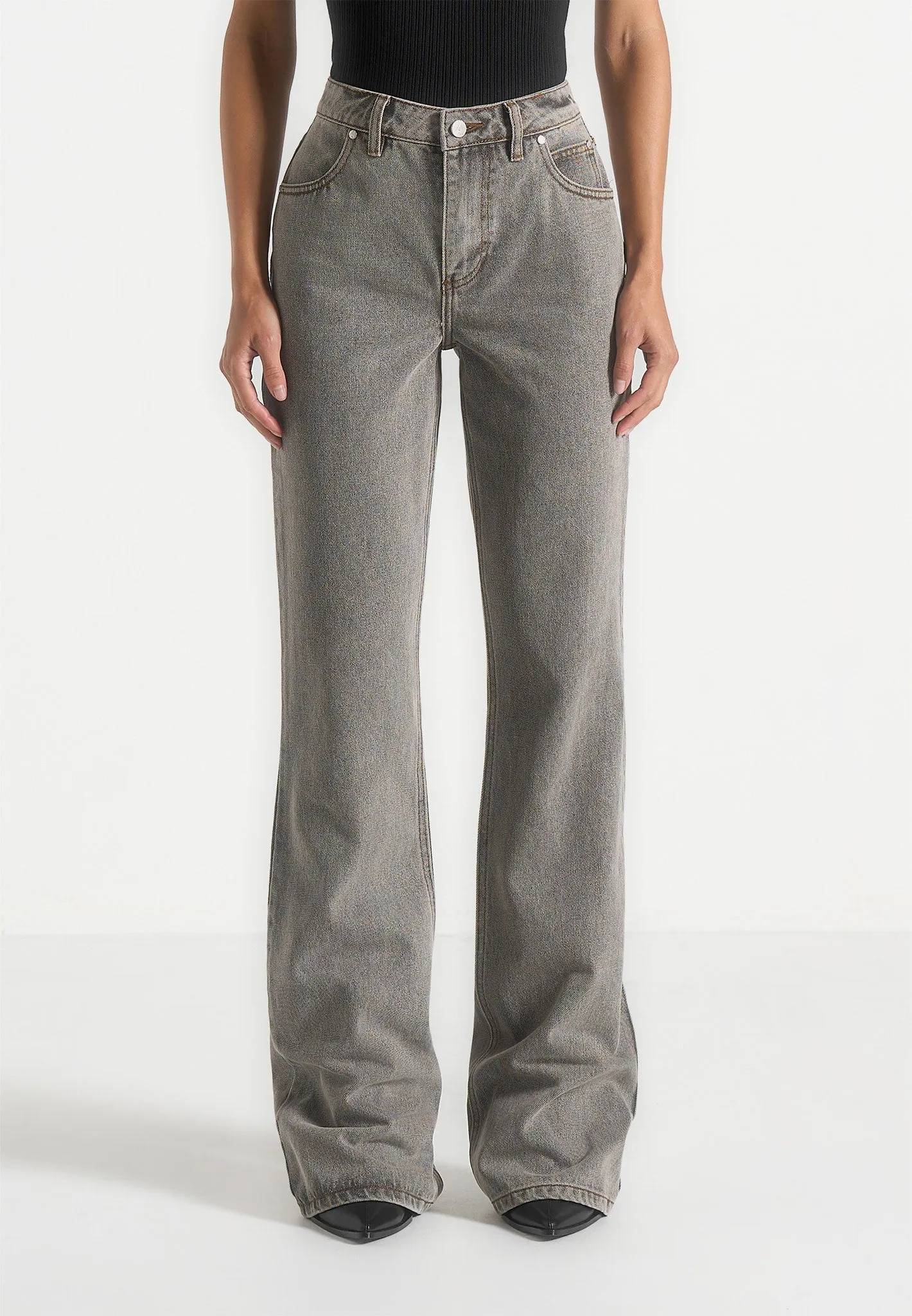 Modern Minimalist Stretch Abbie - Stacked Fit And Flare Jeans - Light Grey