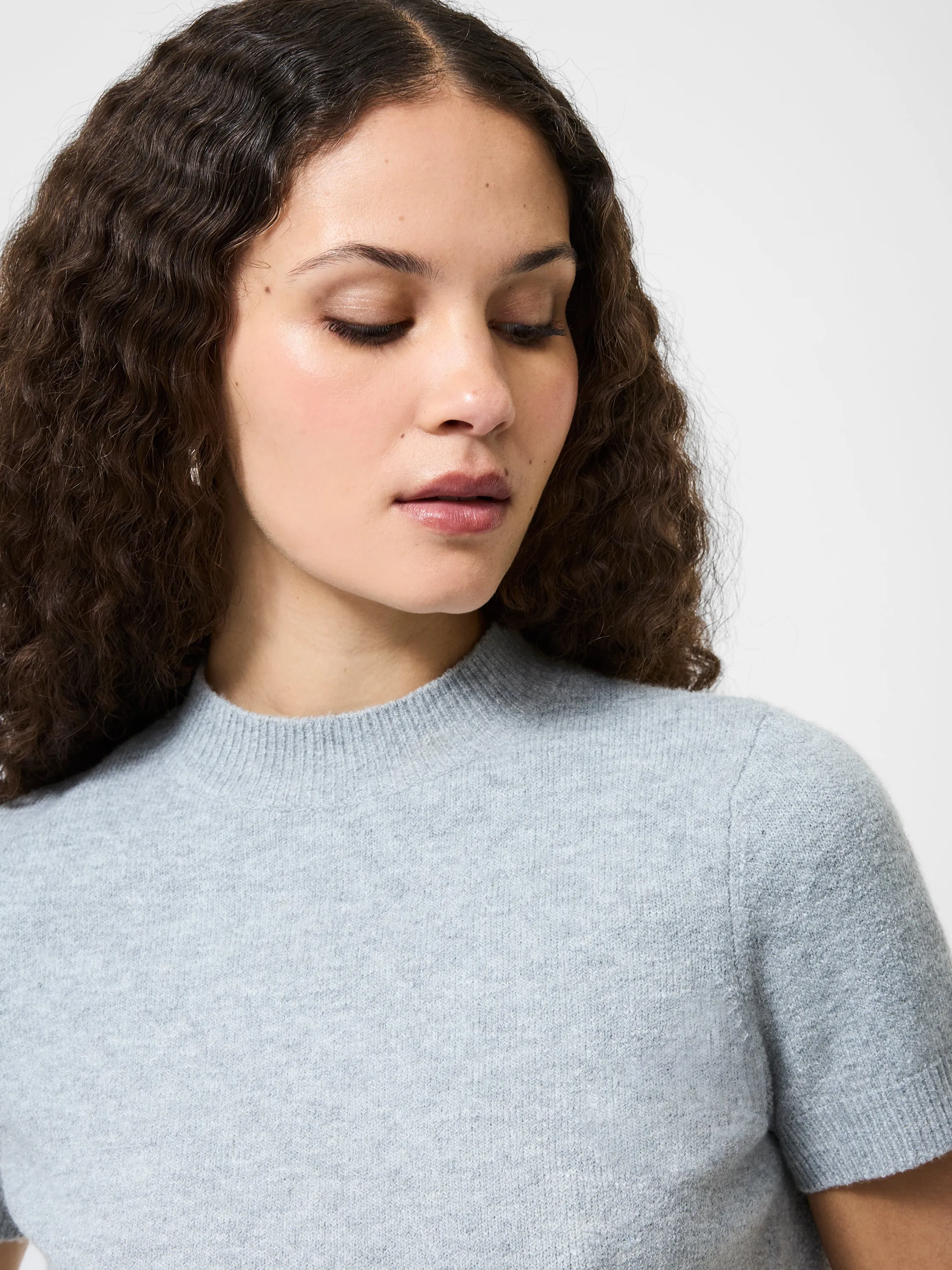 Home Warmth Vhari Mock Neck Short Sleeve Top