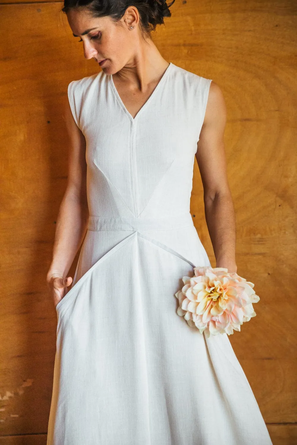 Fashion Essential Xena Dress in Oat Linen