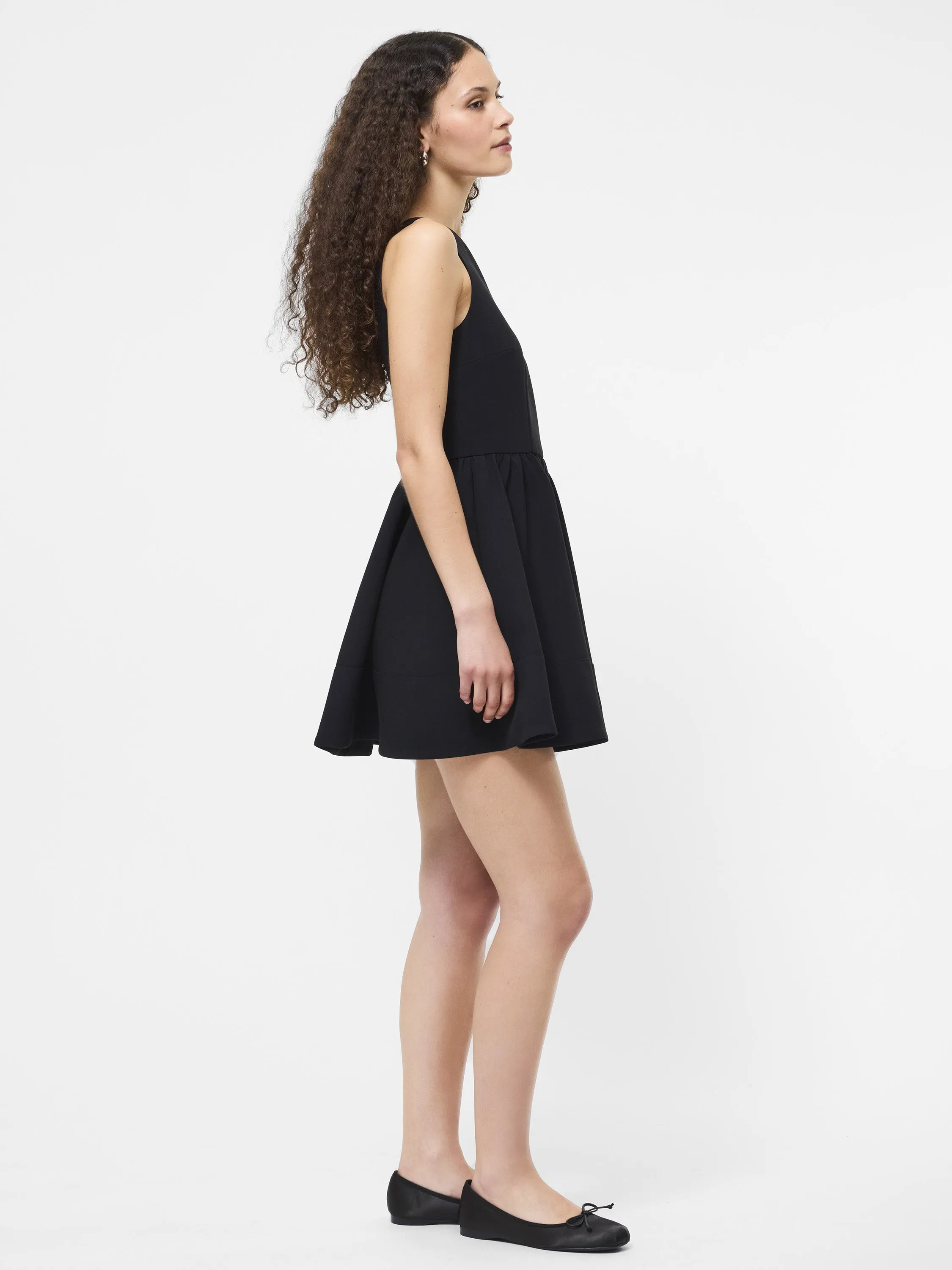 Outfit Boost Simple Style Azra Twill Low Back Mini Dress