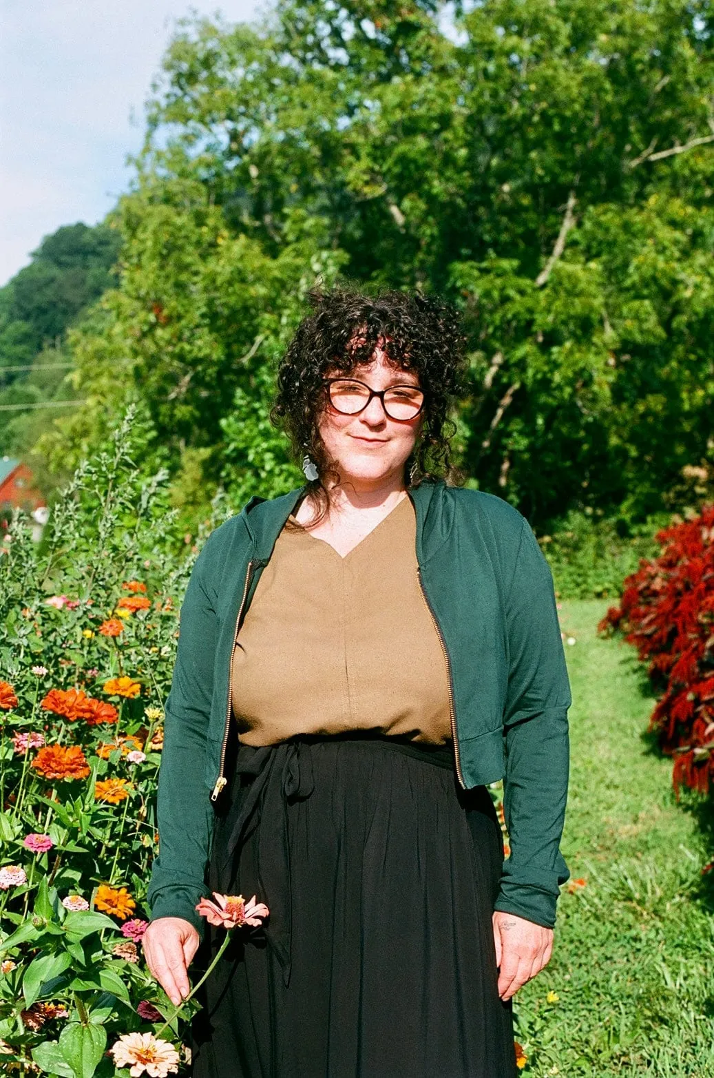 Cropped Hoodie In Emerald Green Layered Knit