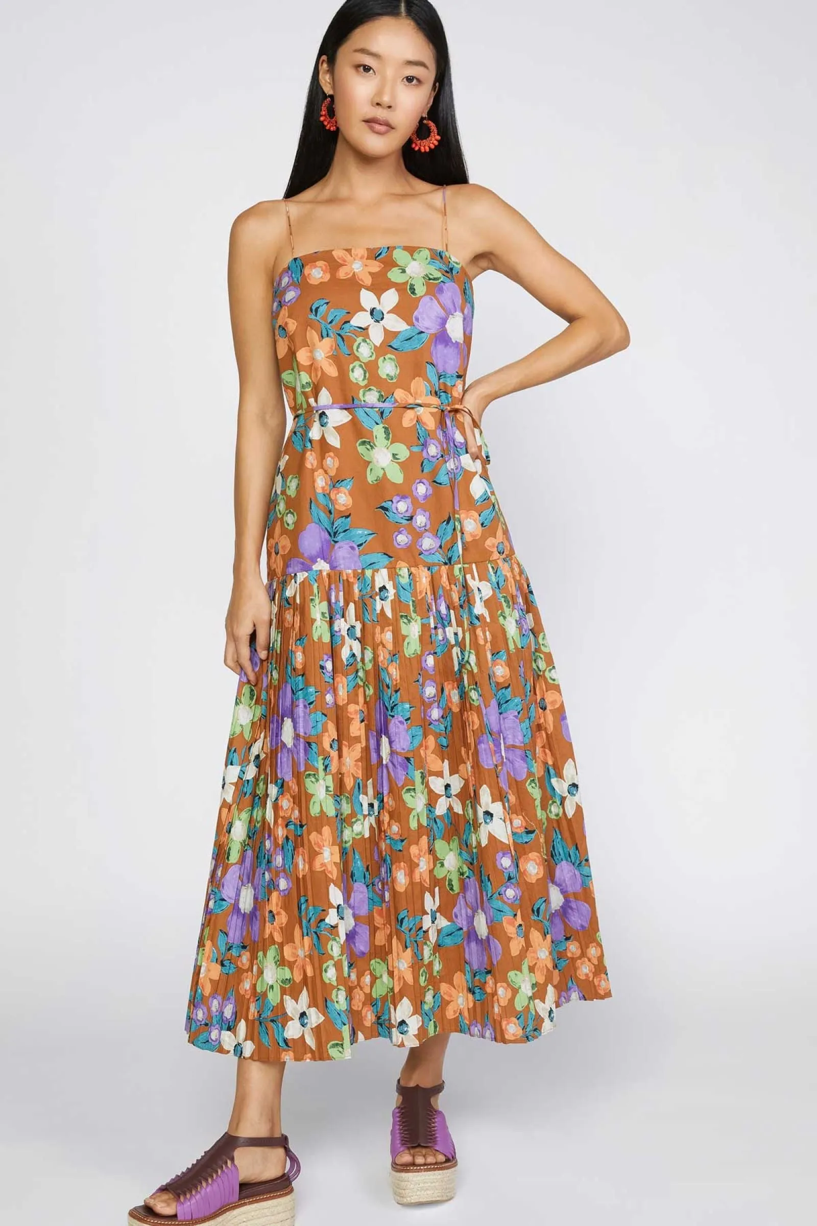 Mia Floral Dress Layered Comfort Sharp Detail