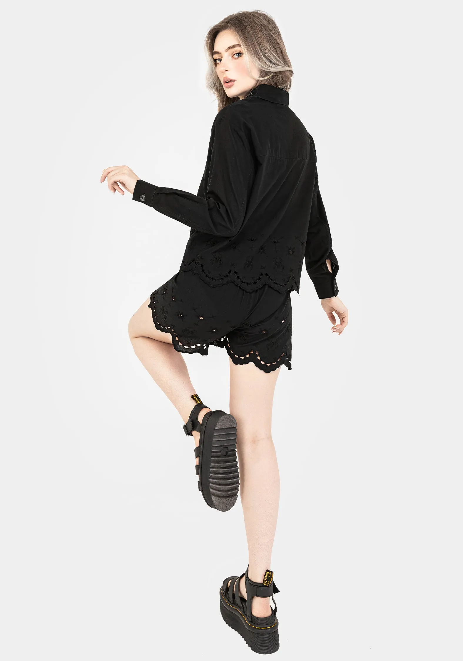 Synthweb Cotton Broderie Hem Shirt Eye-Catching Pattern Soft Stretch Collar