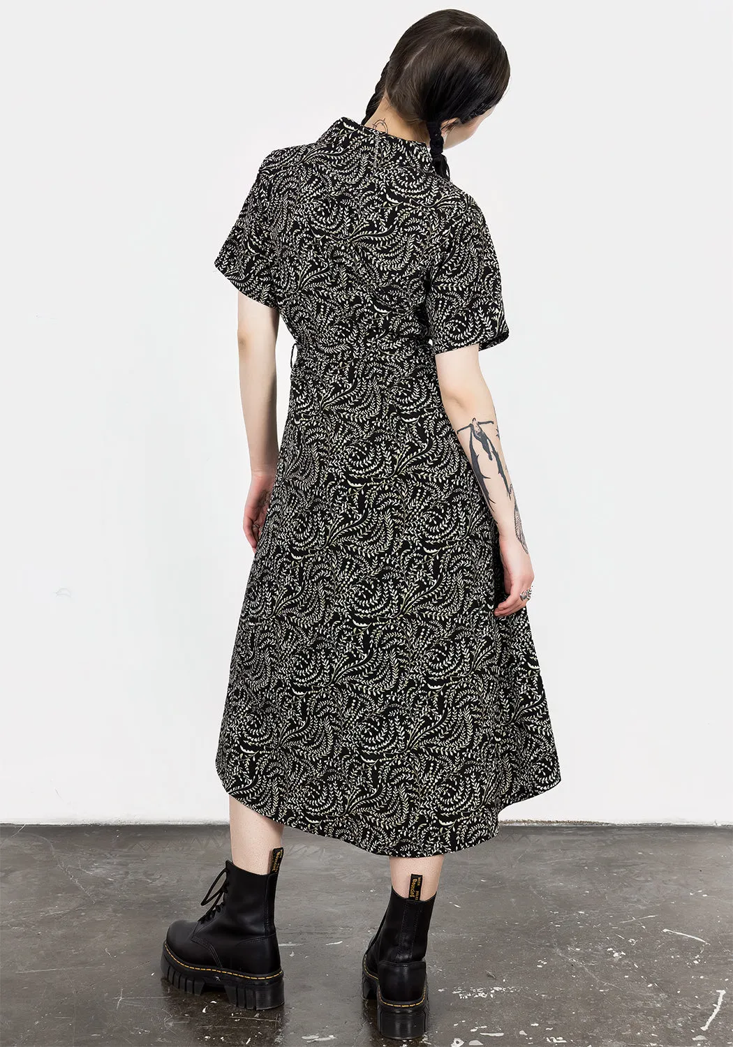 Subtle pattern Tendril Midi Shirt Dress