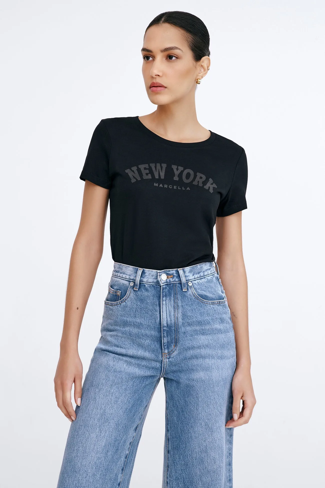 Outdoor Fashion The Monochrome New York Tee