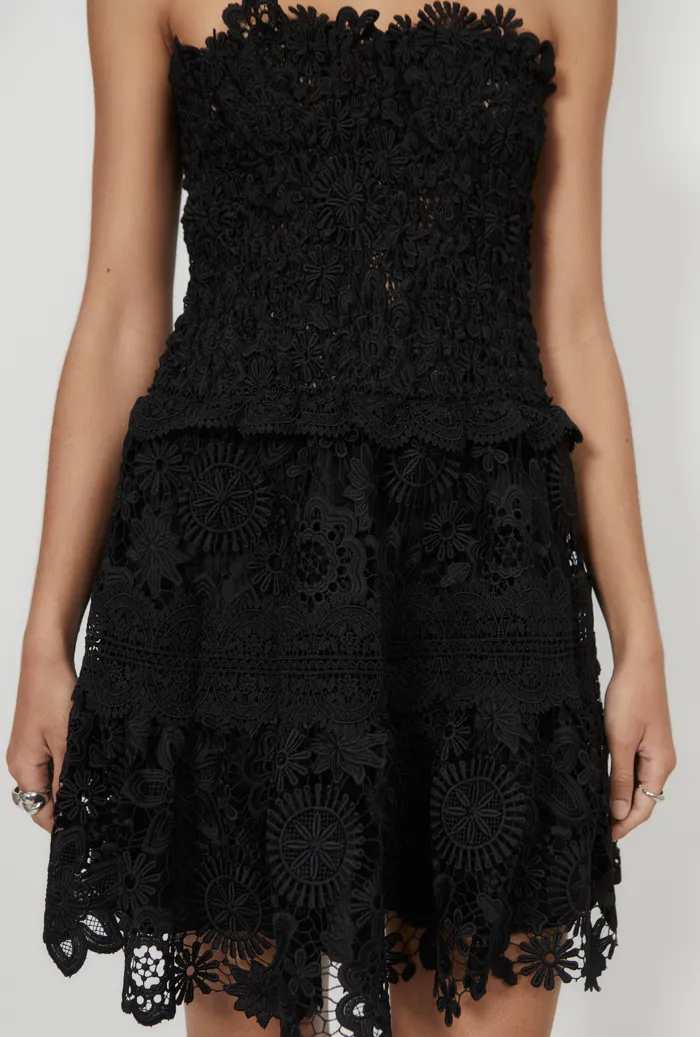 Flattering Fit TIFFANY MINI DRESS BLACK