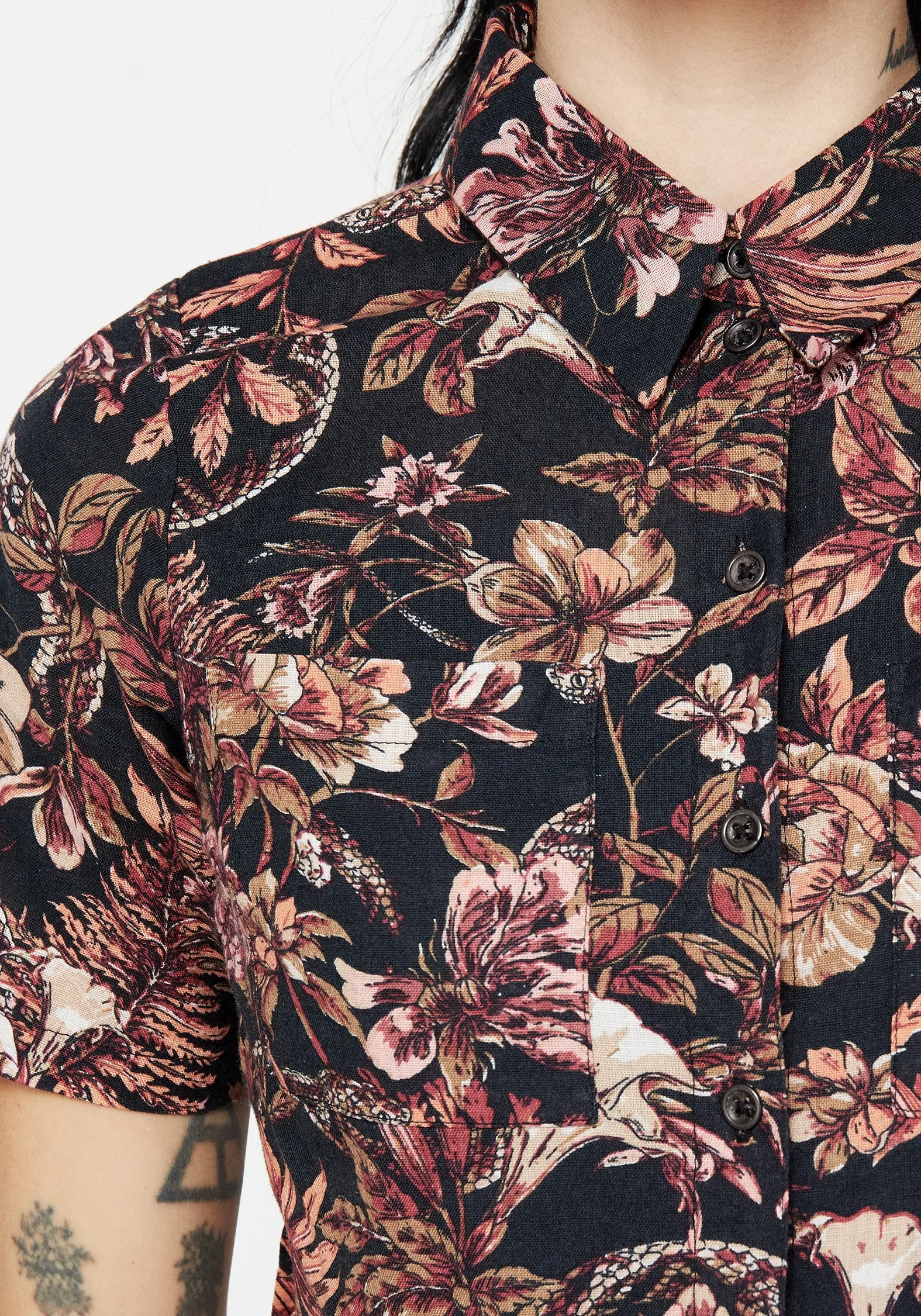 OversizedFit Snag Free Fabric Bashe Cotton Floral Snake Print Short Sleeve Shirt