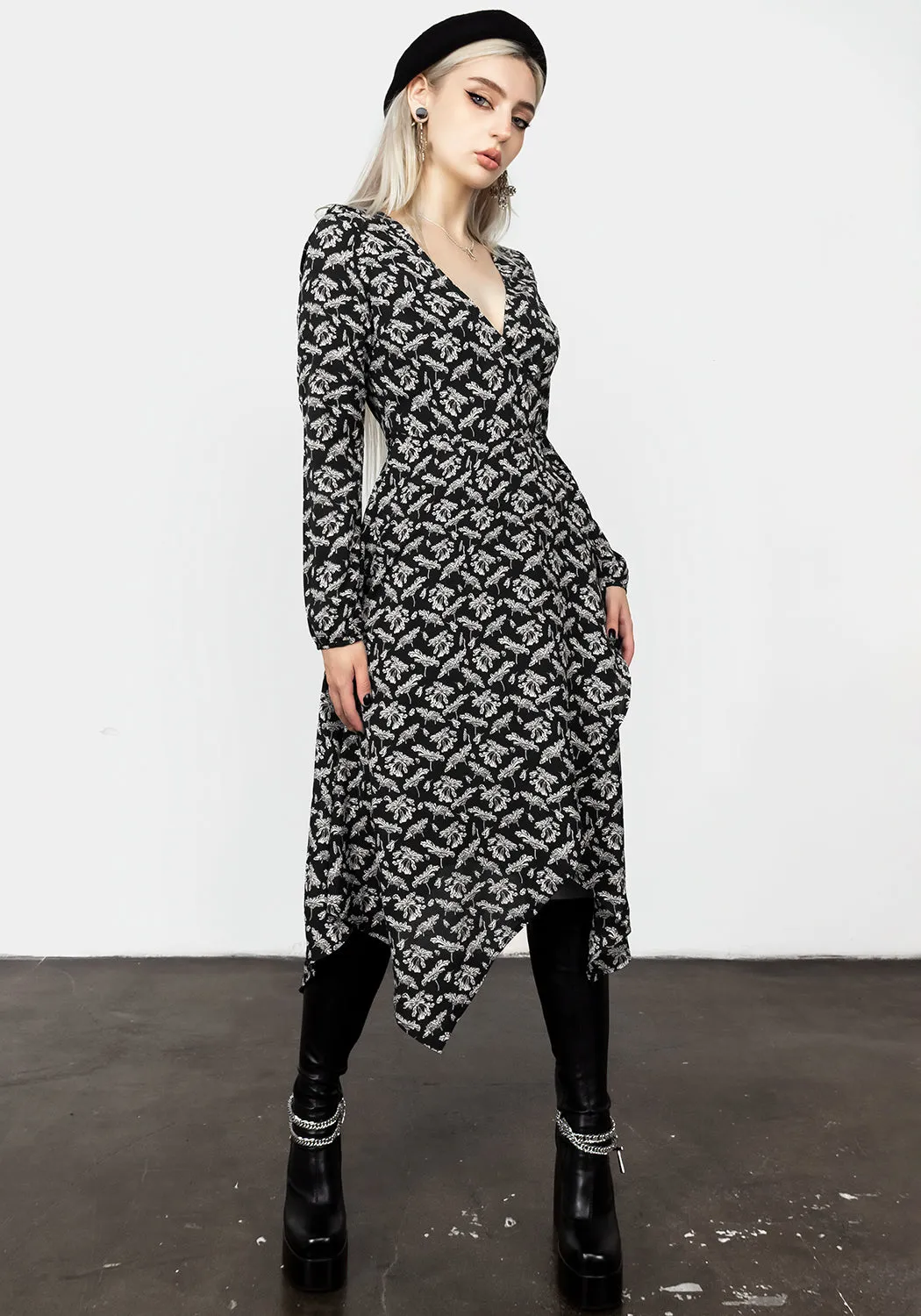 Soft Balance Autumn-Season Titania Wrap Handkerchief Dress