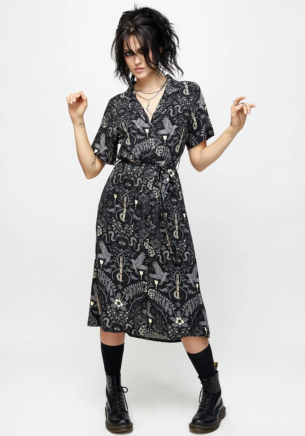Chic Statement Hecate's Garden Midi Shirt Dress