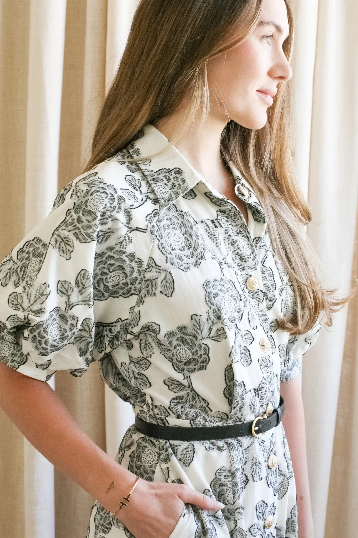 Soft Layers Light Silhouette Floral Puff Sleeve Dress