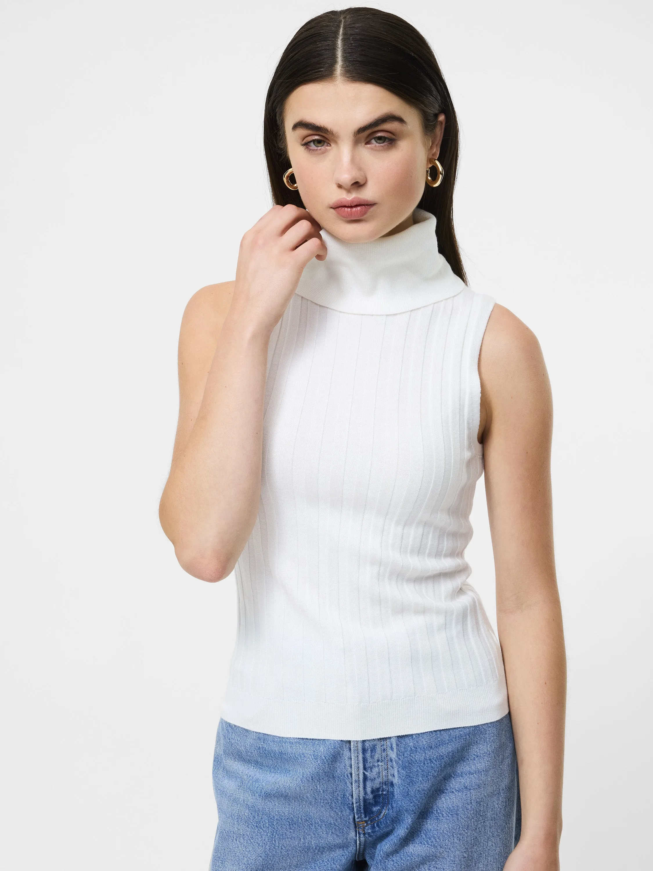 Turtleneck Tank Sweater Seamless construction