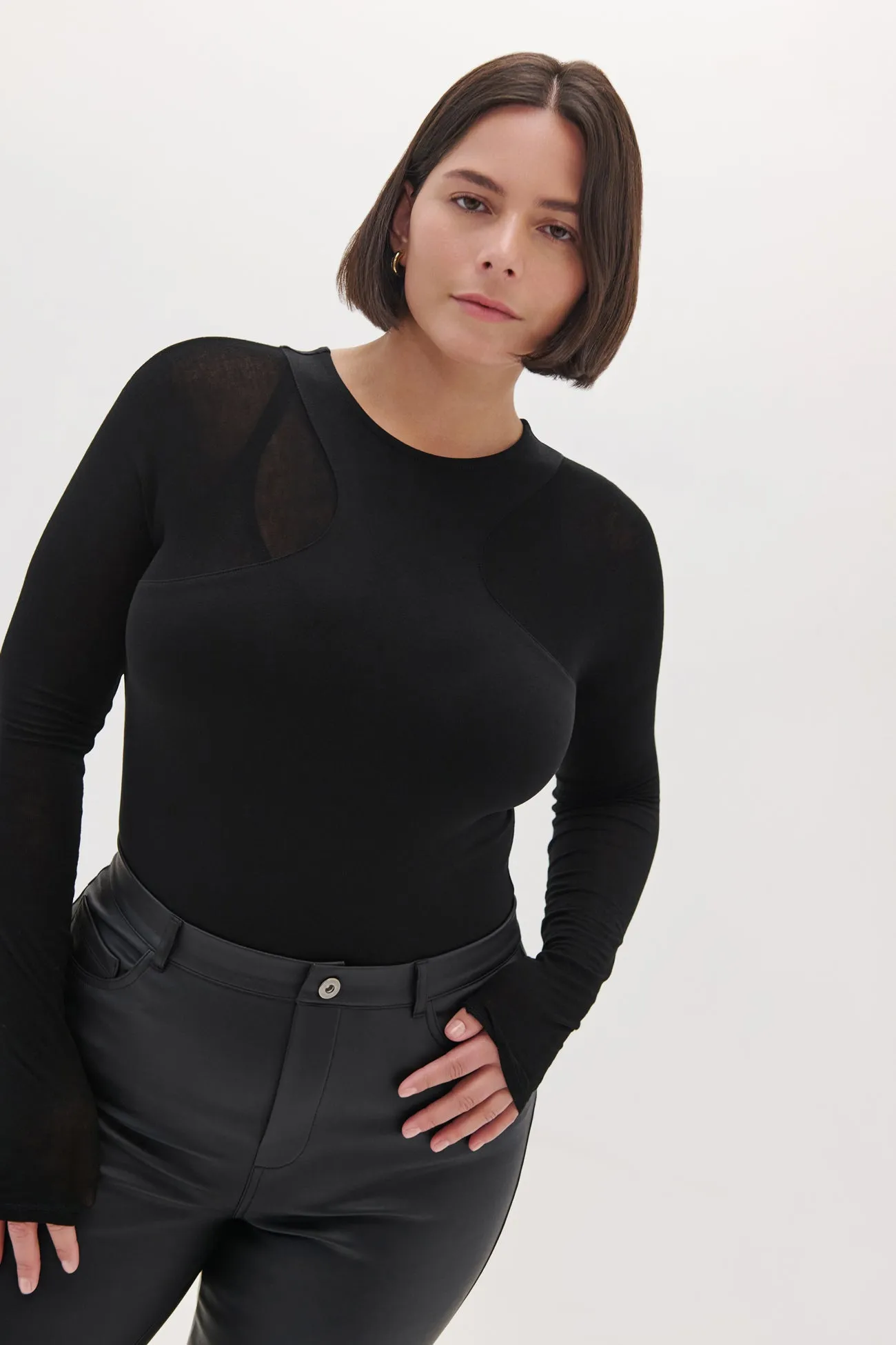 Yada Top Non Closure Collar