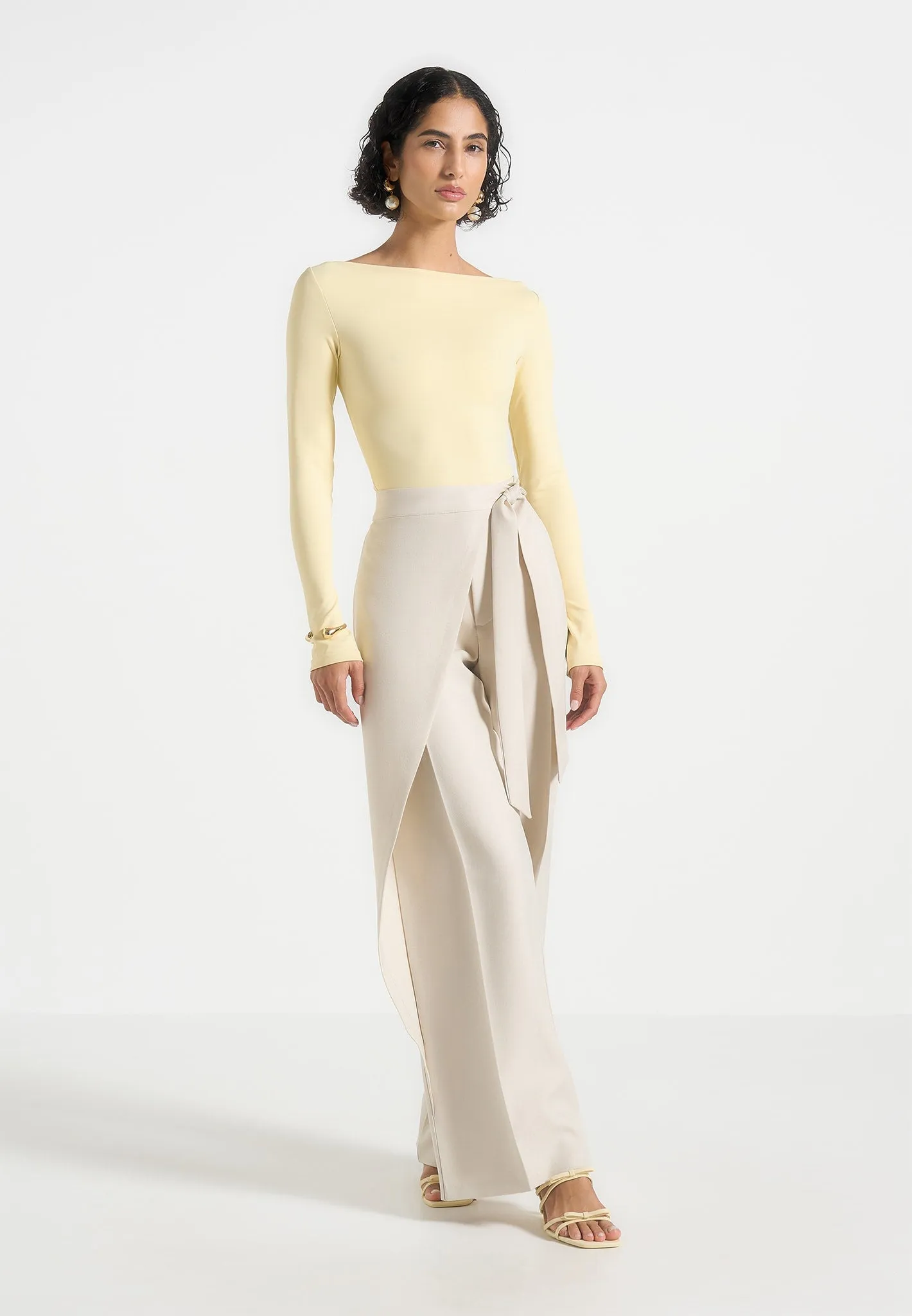 AllWeatherComfort ??va - Boat Neck Bodysuit - Pale Yellow