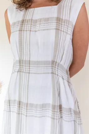 Modern Comfort Figure-Skimming Pleiades Dress in Plaid Ivory