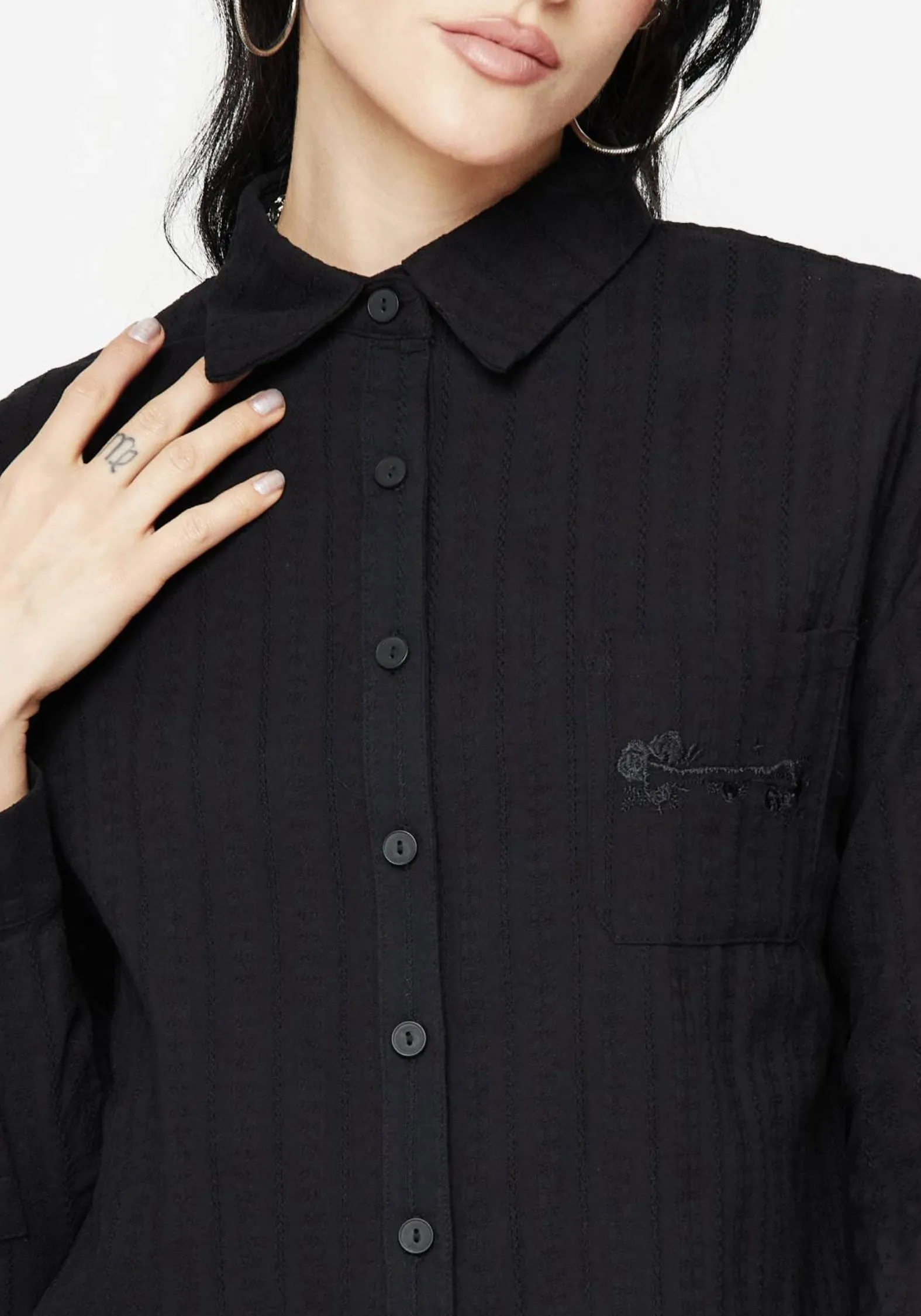 Easy to Wear Hidden Storage Pockets Bela Cotton Button Up Shirt