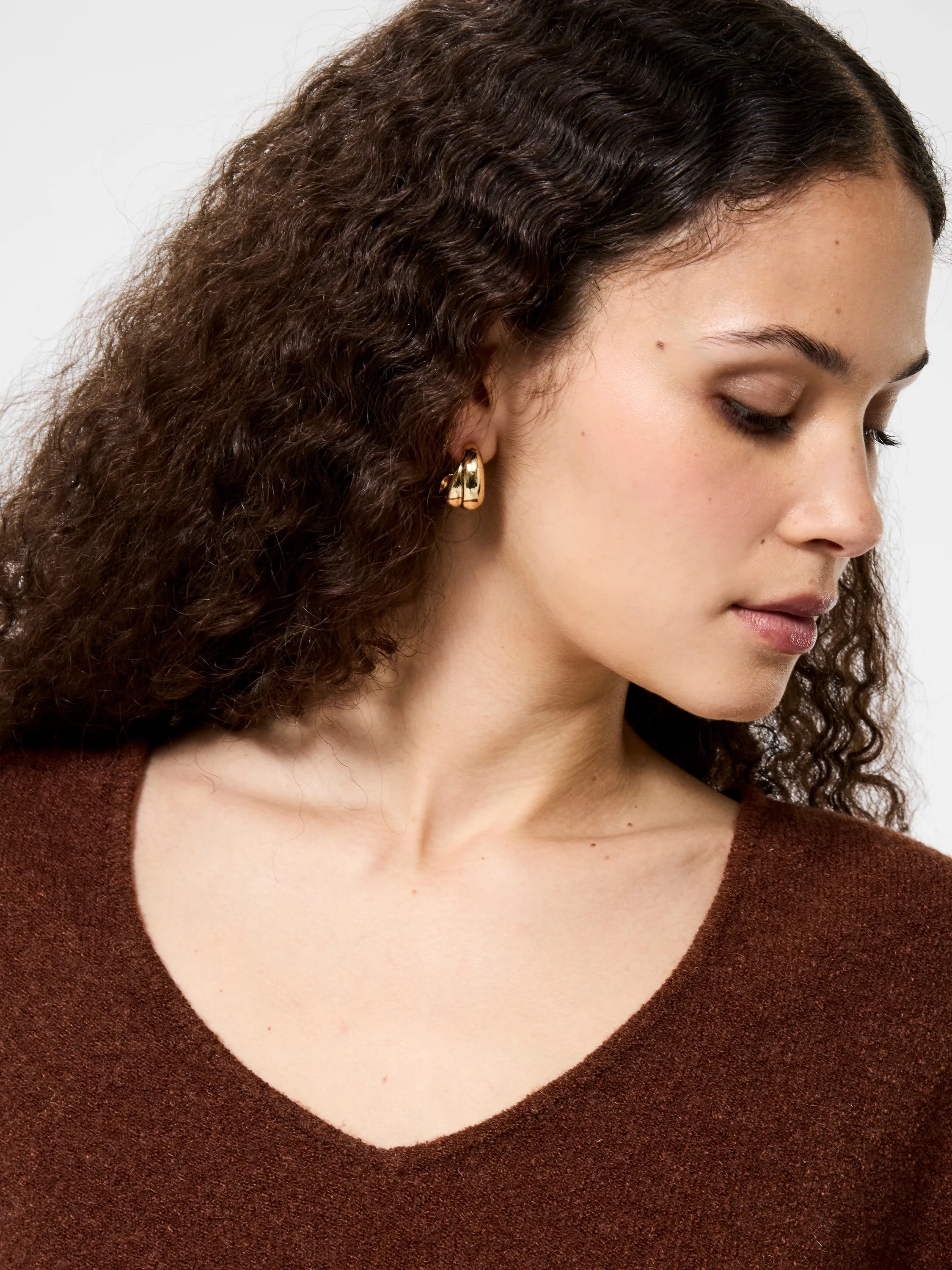 Vhari Knit V-Neck Pullover Fall Comfort