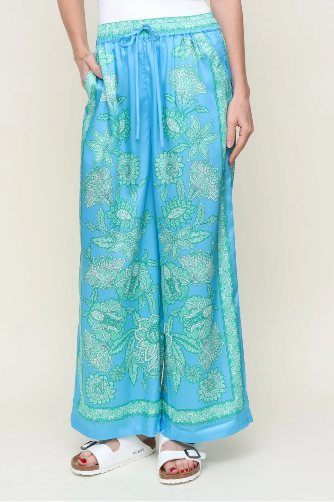 Travel Ready Fit Secure Cuff Design Oasis High Waist Pant