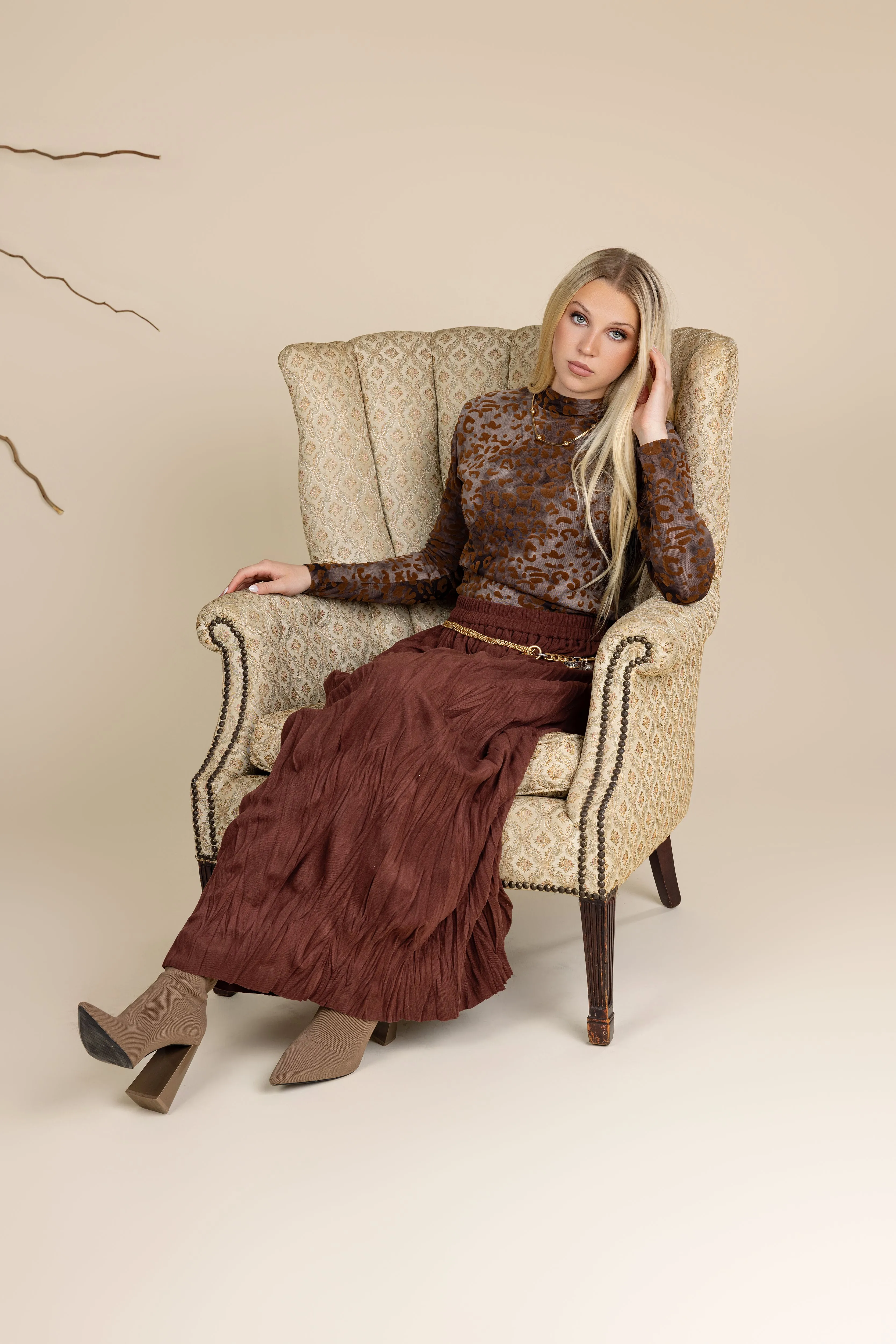 lace accents Waved Pleated Trimmed Skirt