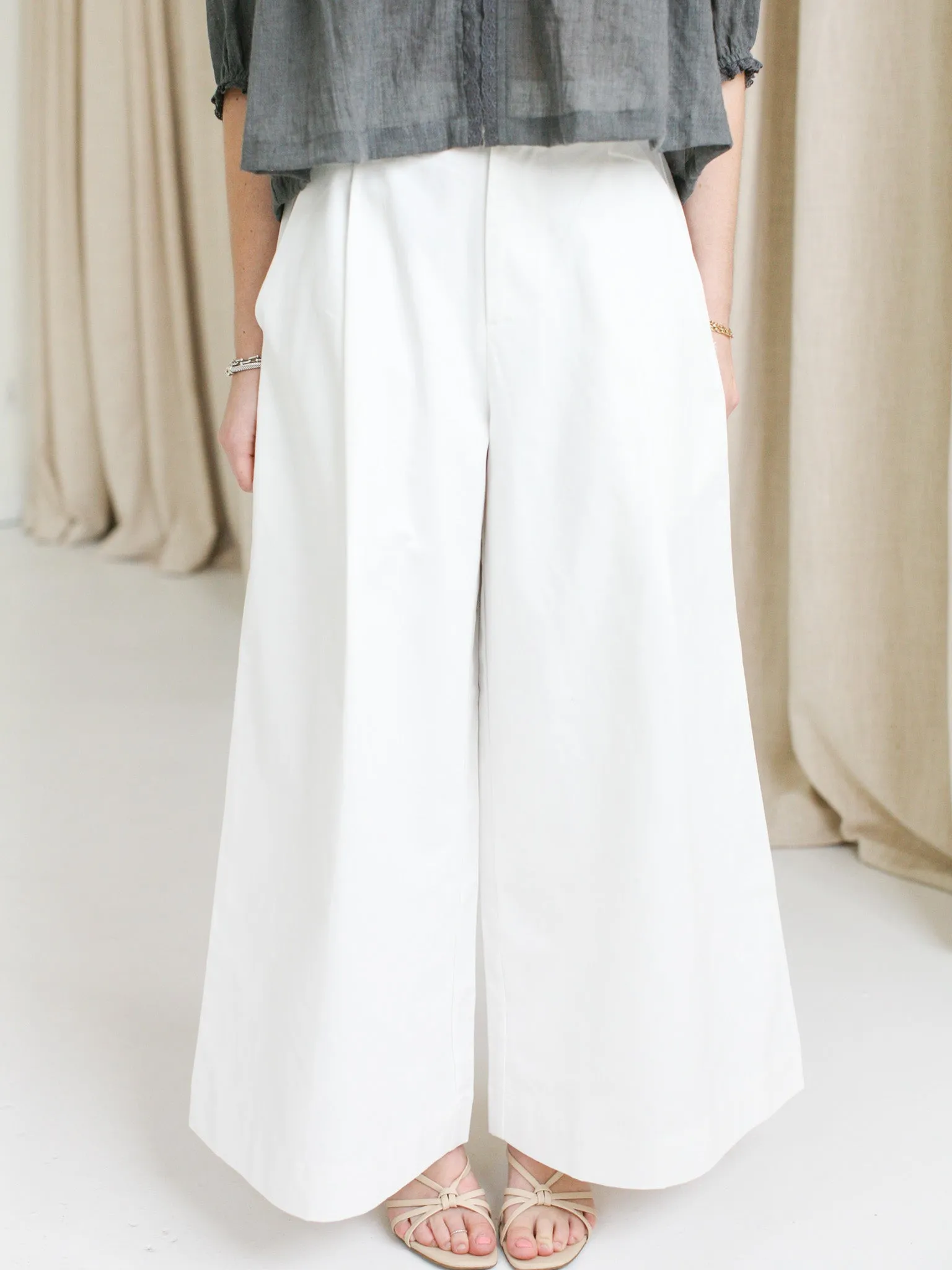 Fashion Uniform Basic Comfort Wendy Wide Leg Pant