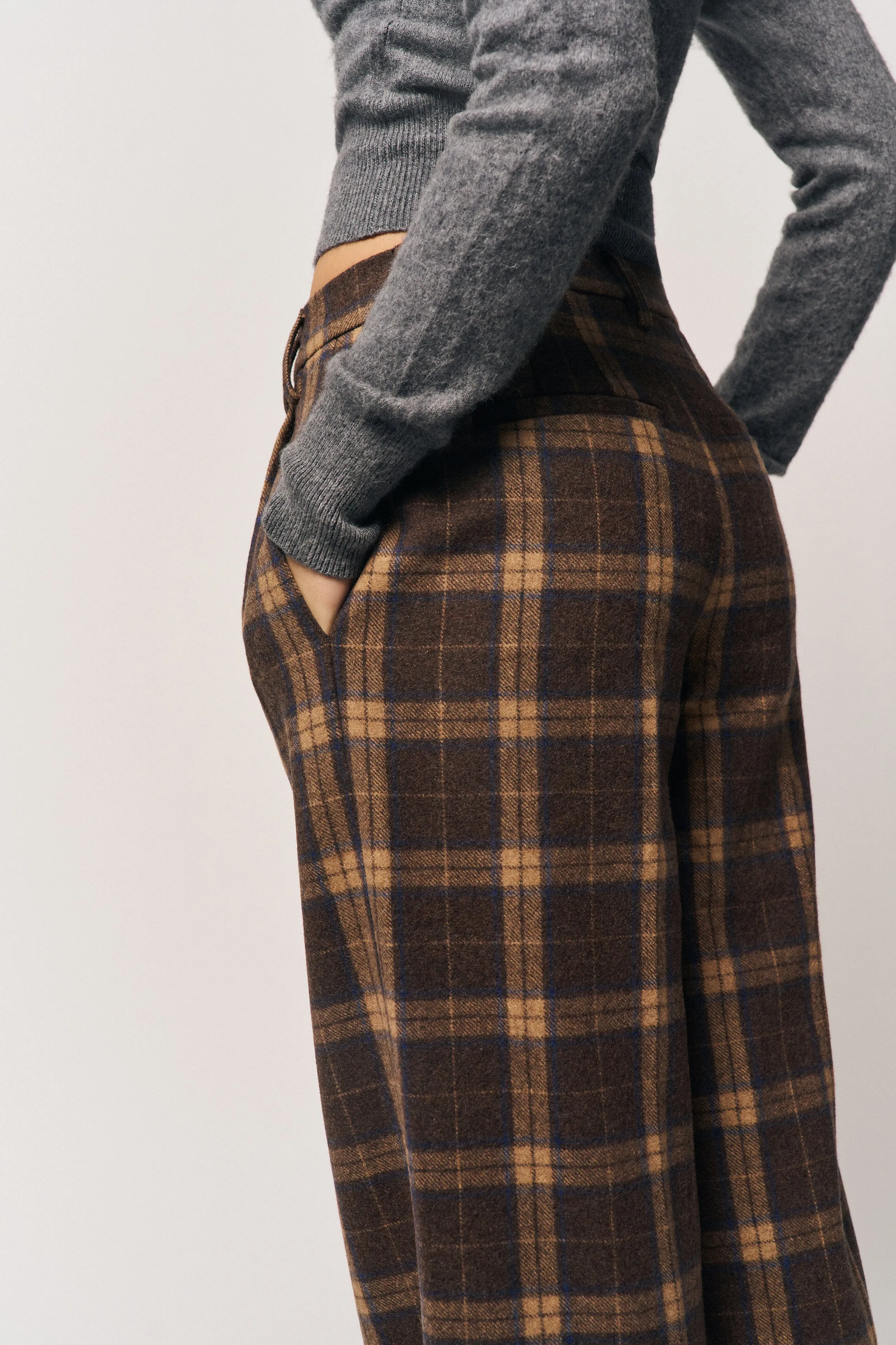 Willow Tartan Pant Bootcut shape
